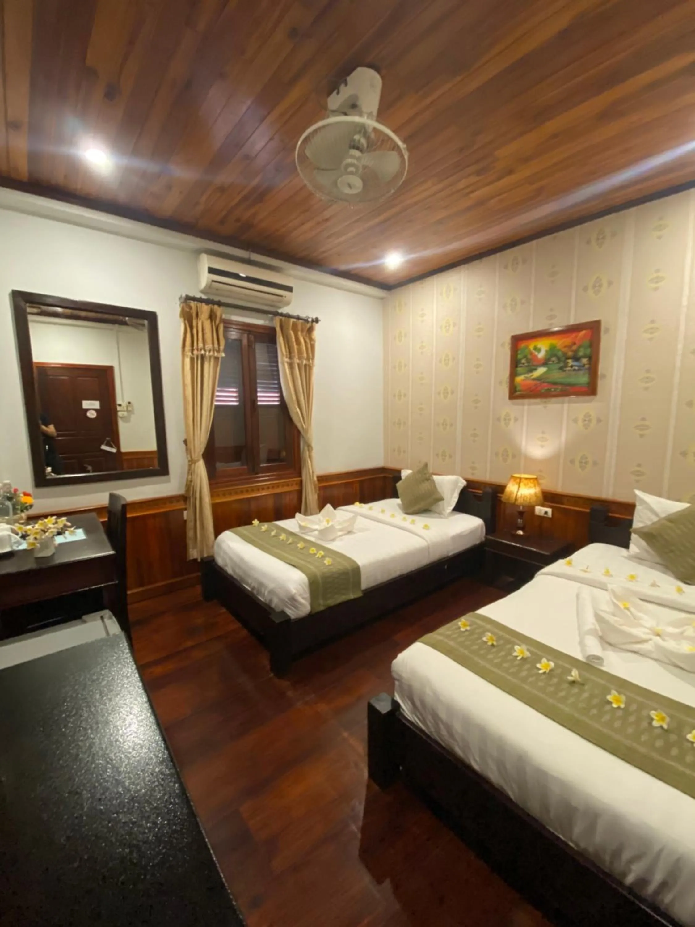 Bedroom, Bed in Golden Lotus Place