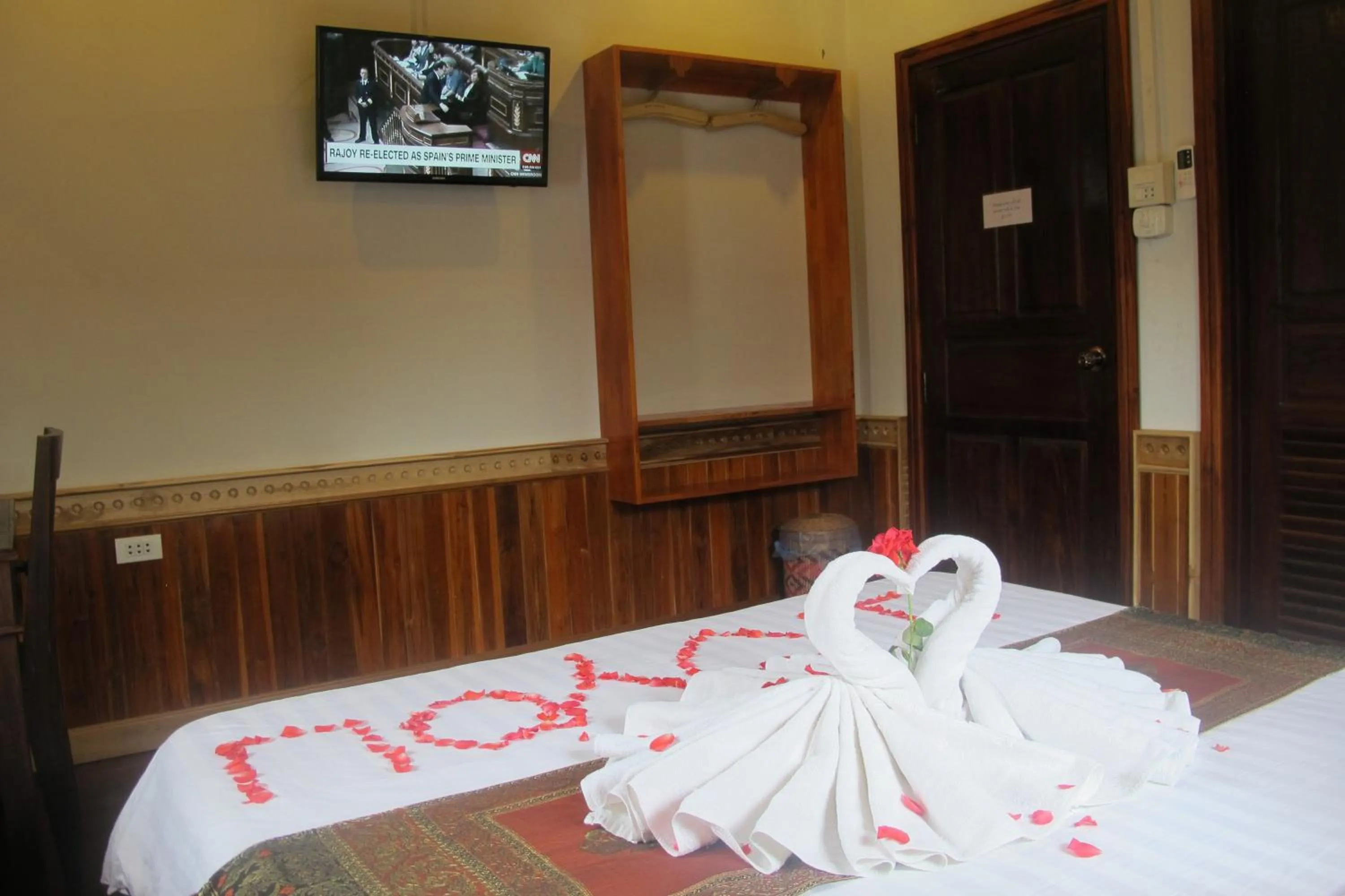 Bedroom in Golden Lotus Place