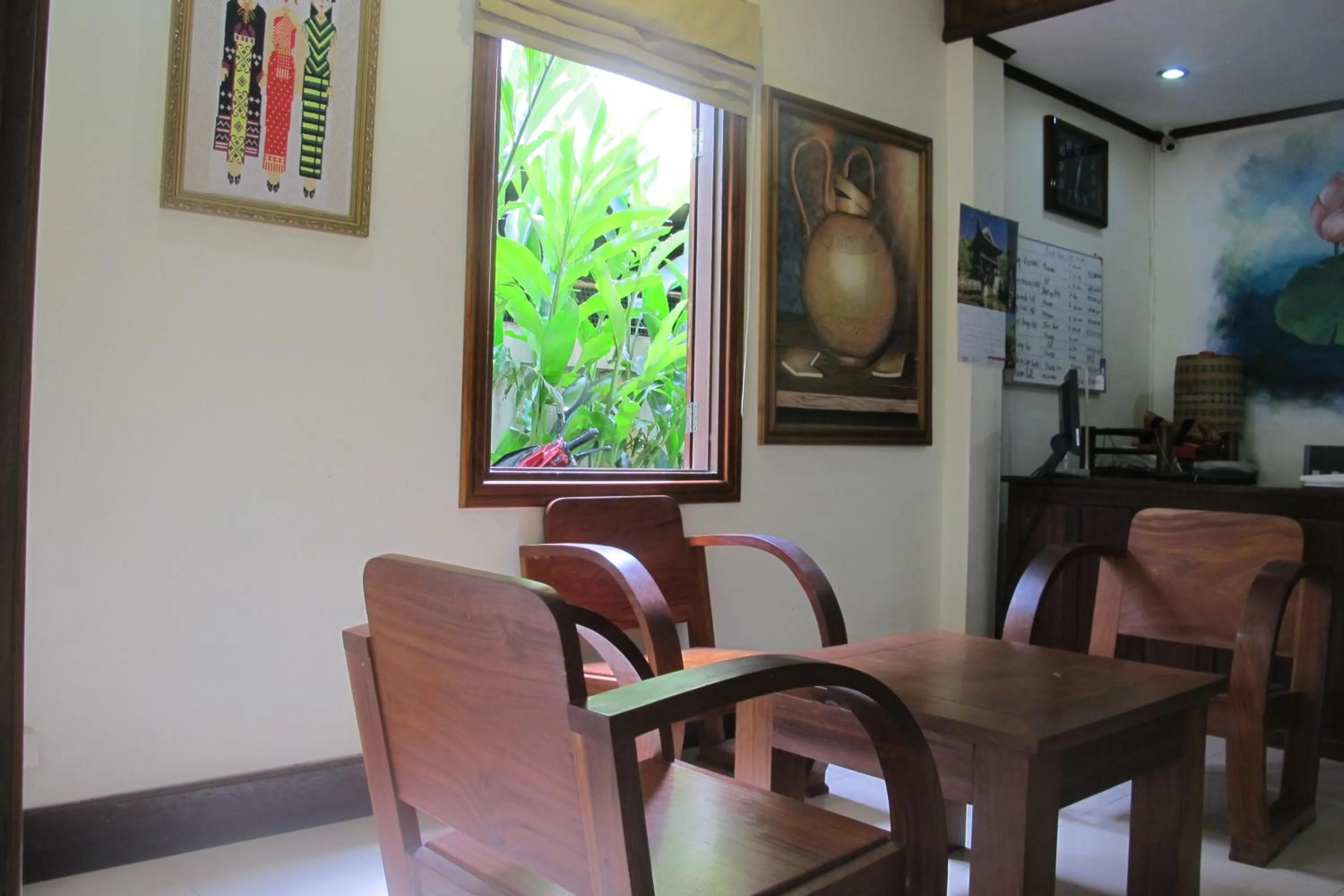 Communal lounge/ TV room in Golden Lotus Place