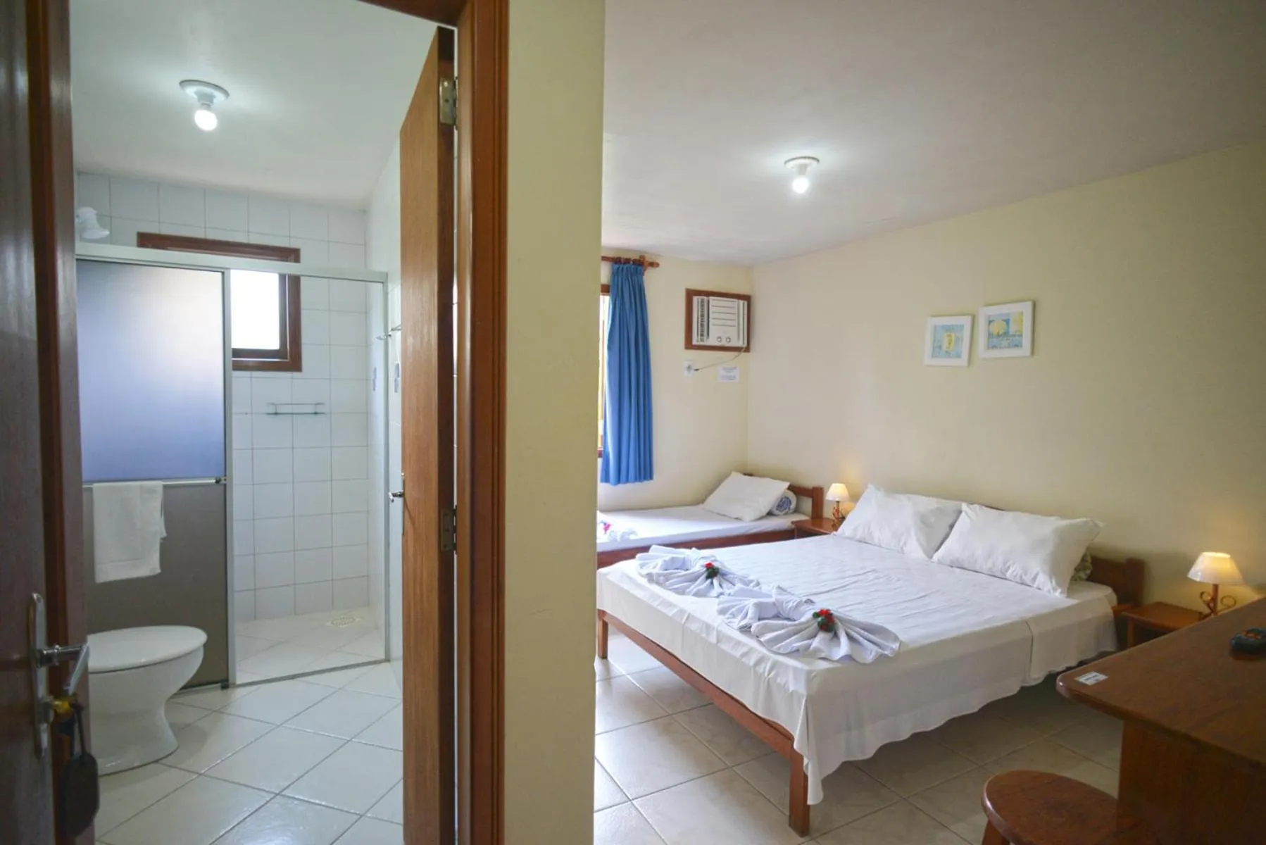 Bed in Oceano Pousada - Buffet de café da manhã e serviço de quarto diário