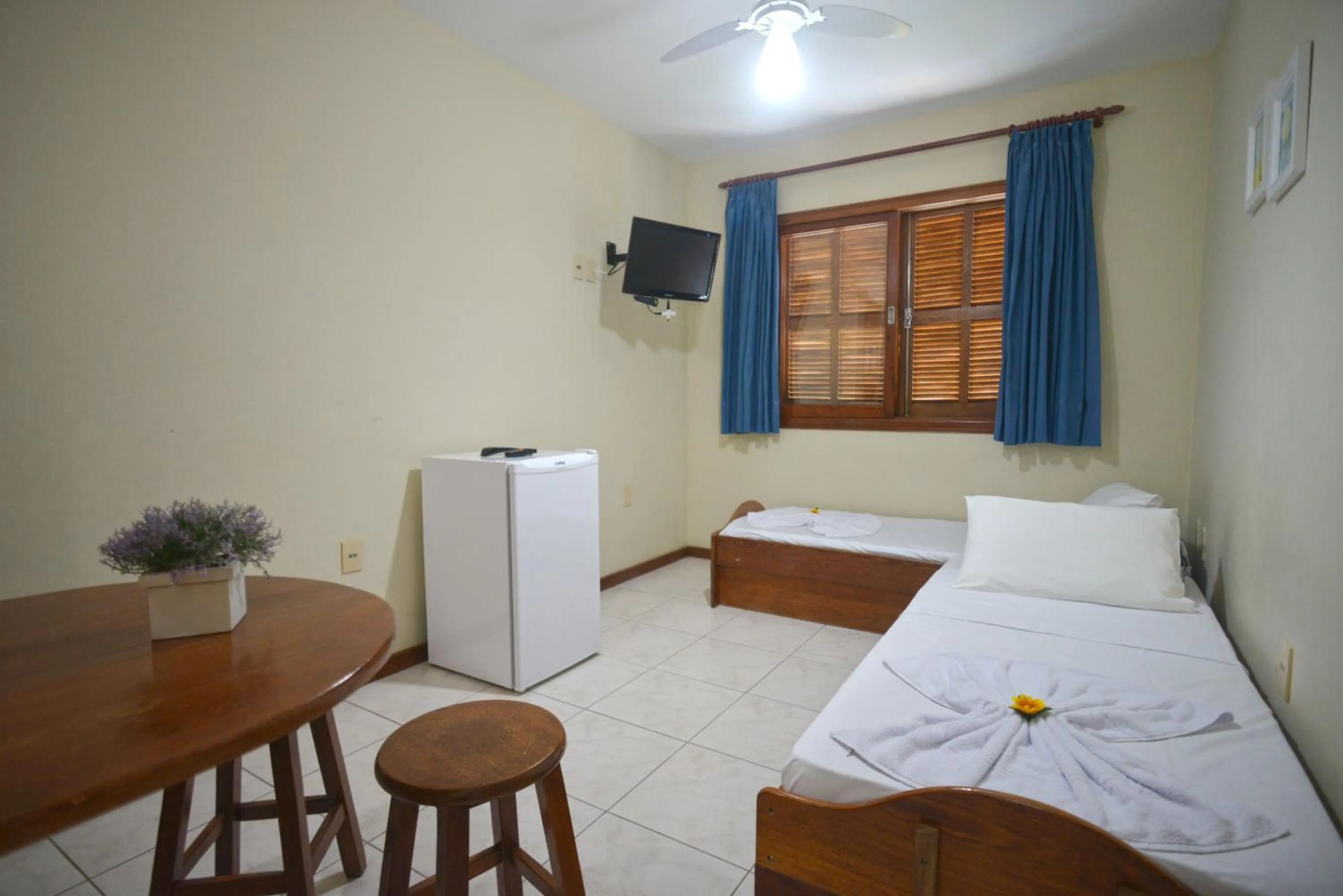 Bed in Oceano Pousada - Buffet de café da manhã e serviço de quarto diário