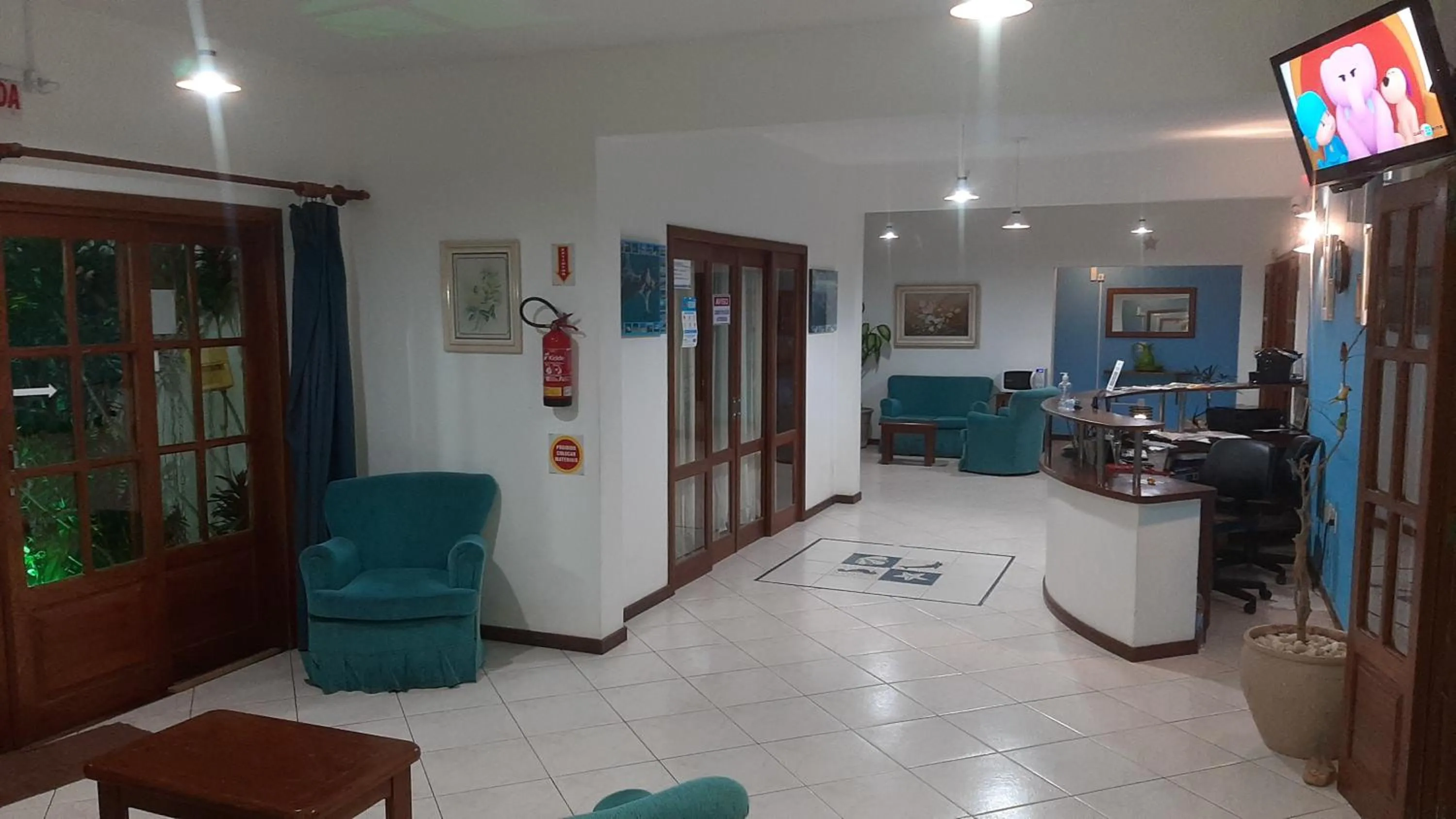 Lobby or reception in Oceano Pousada - Buffet de café da manhã e serviço de quarto diário