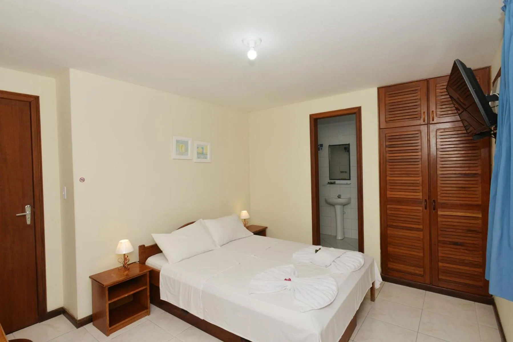 Bed in Oceano Pousada - Buffet de café da manhã e serviço de quarto diário