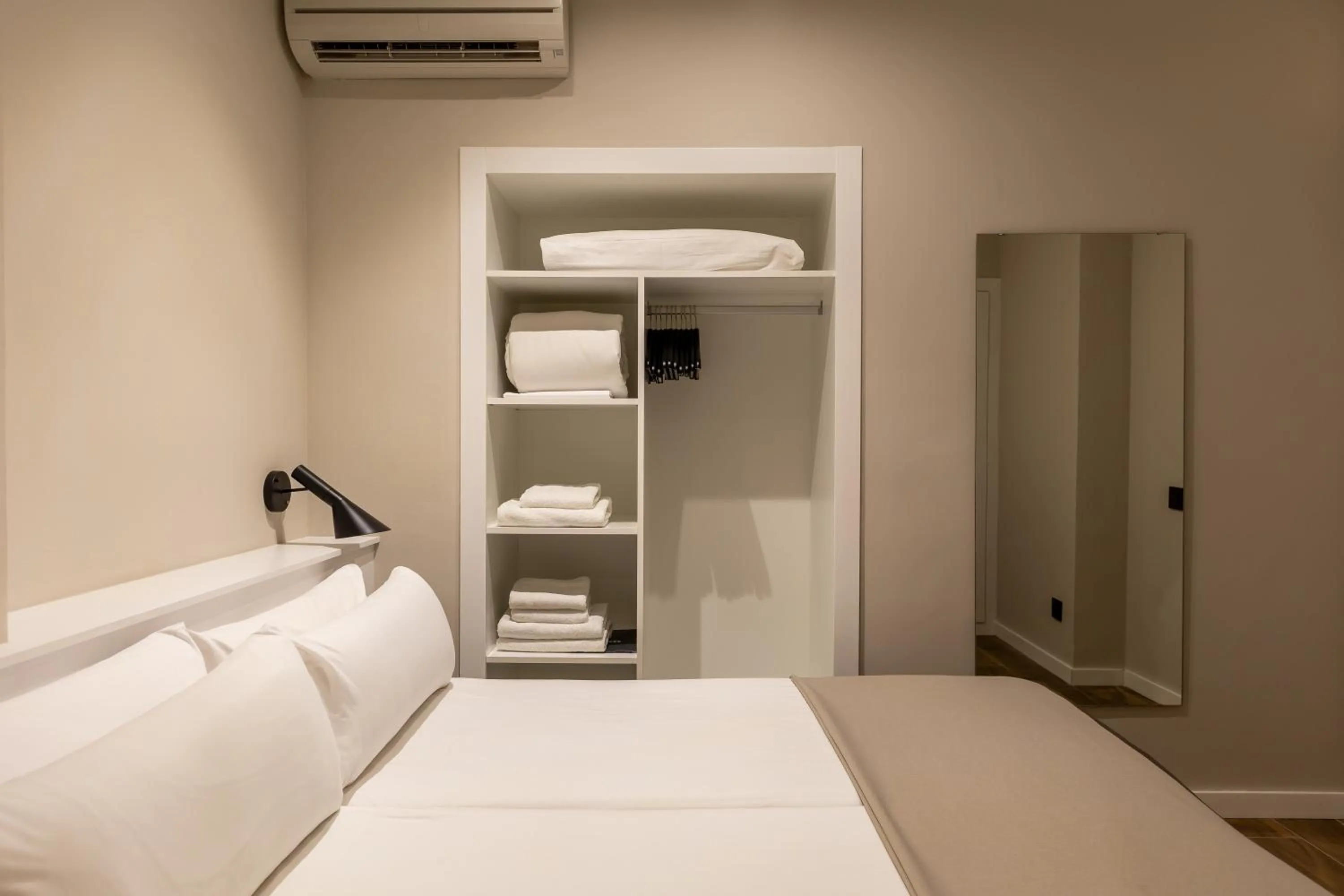 Bedroom, Bed in Apartamentos Laforja