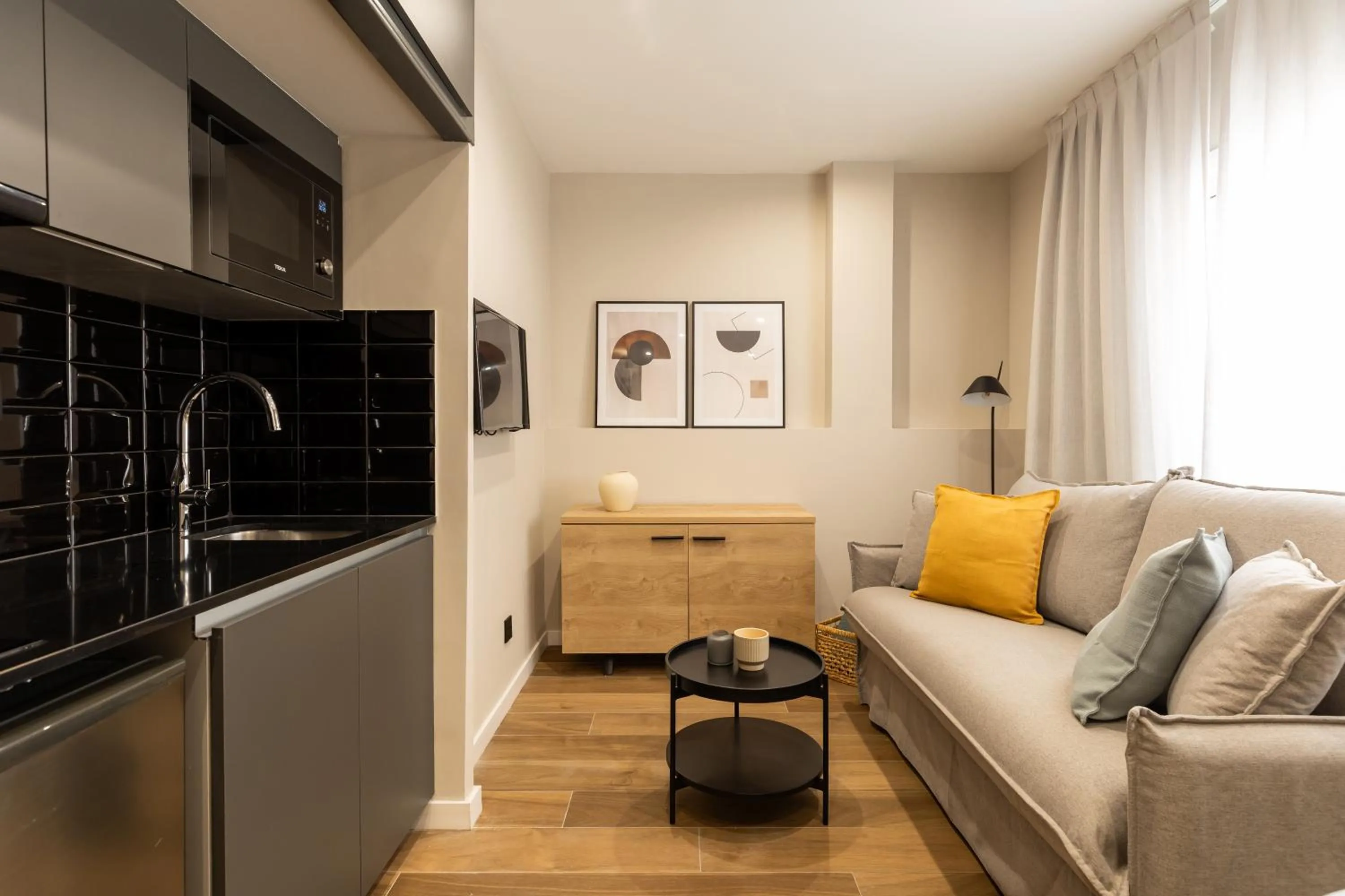 Kitchen or kitchenette in Apartamentos Laforja