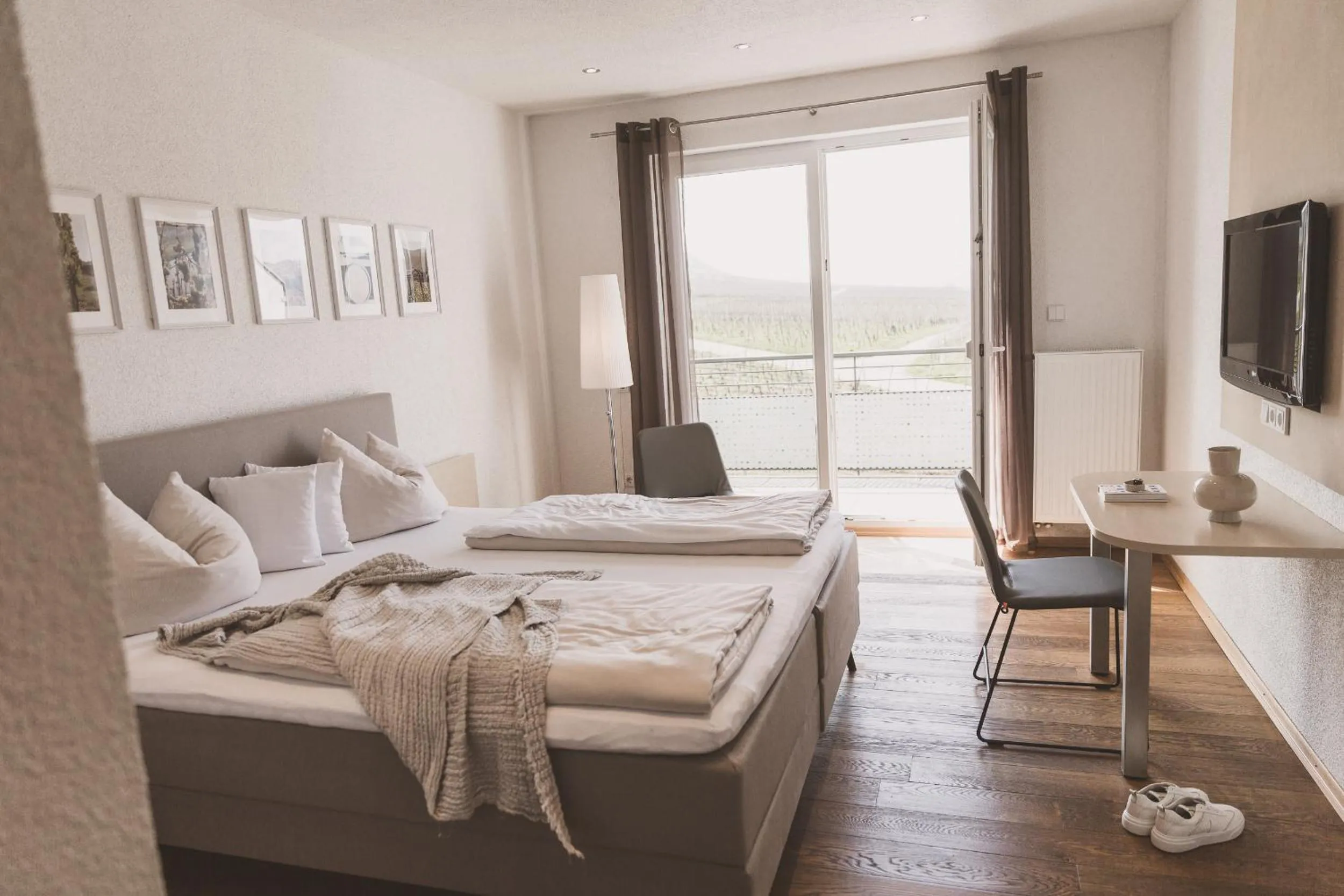 Bedroom, Bed in Weingut Gehlen-Cornelius