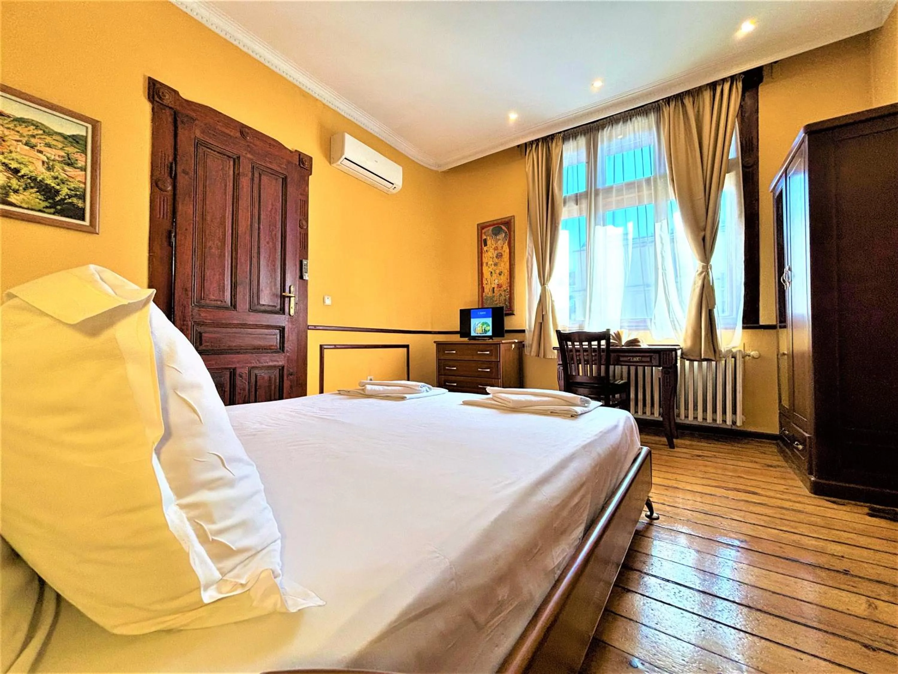 Bed in L'Opera Guest House