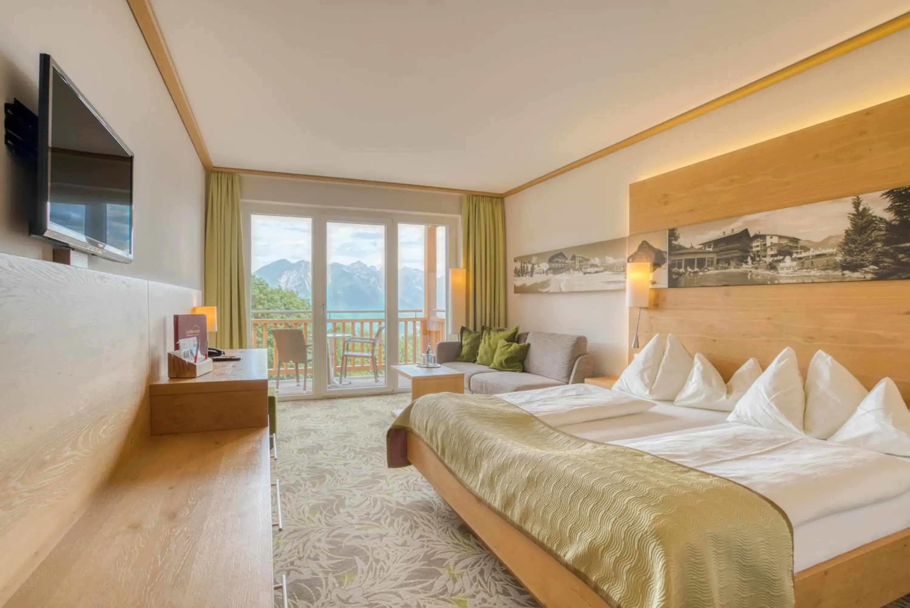 Comfort Double Room in Alpinresort Schillerkopf Comfort Double Room in Alpinresort Schillerkopf