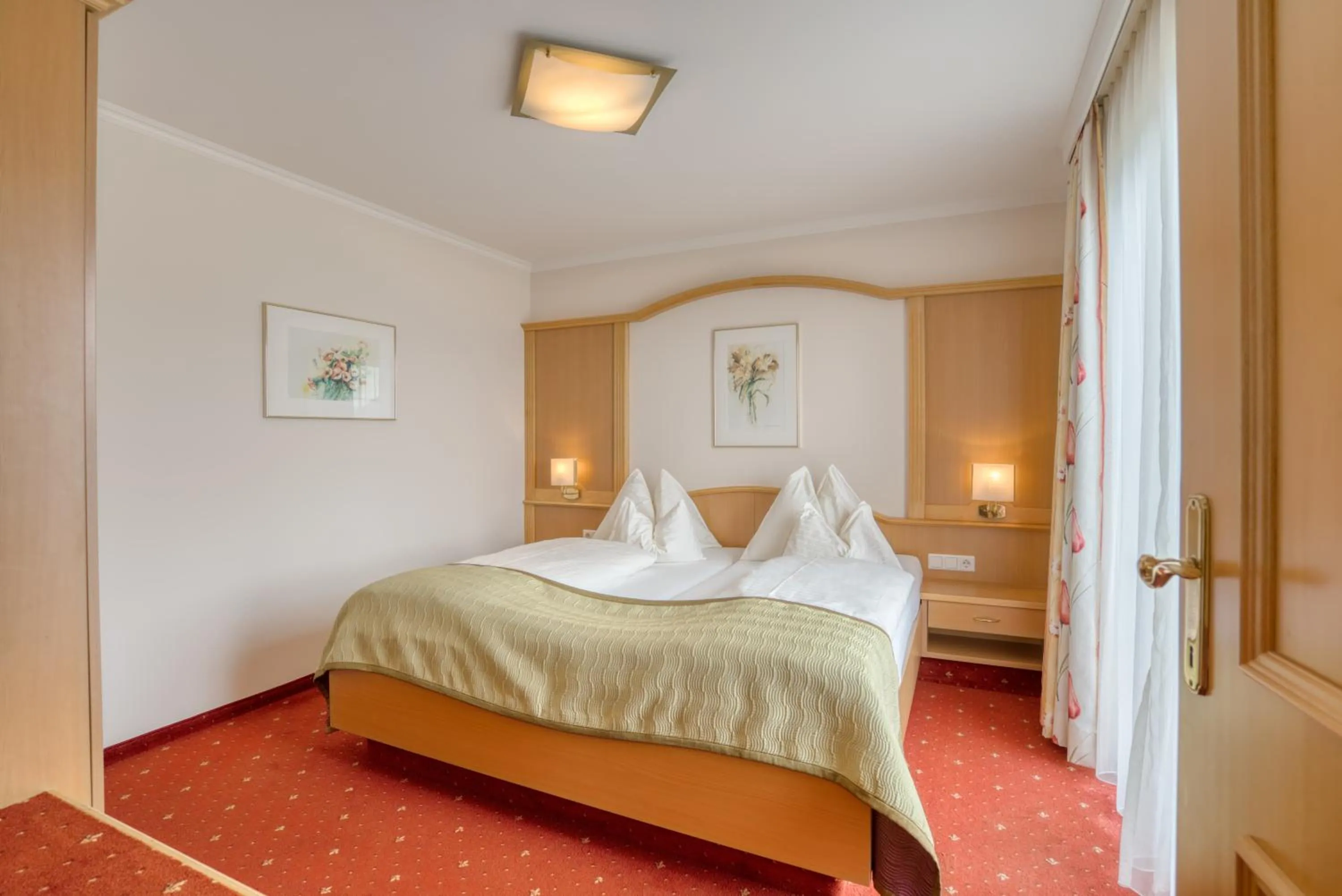 Photo of the whole room, Bed in Alpinresort Schillerkopf