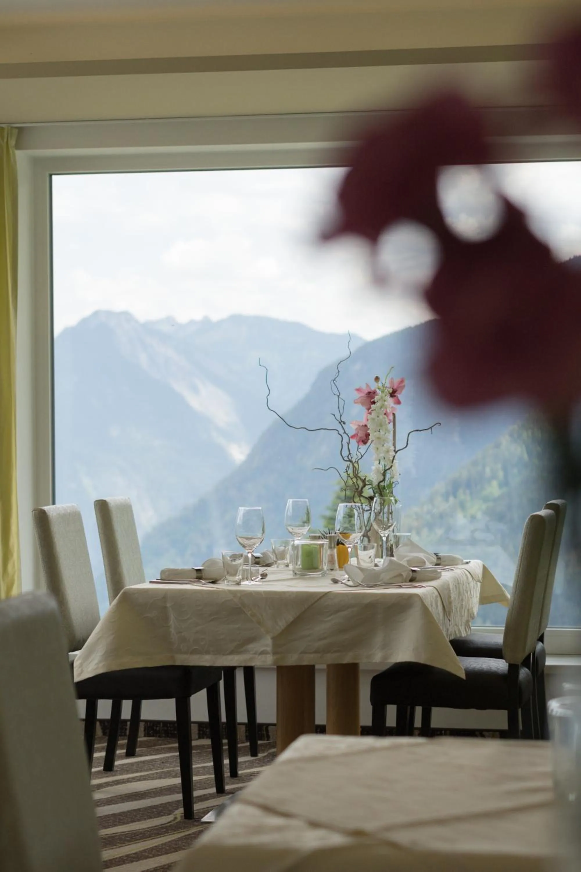 Restaurant/places to eat in Alpinresort Schillerkopf