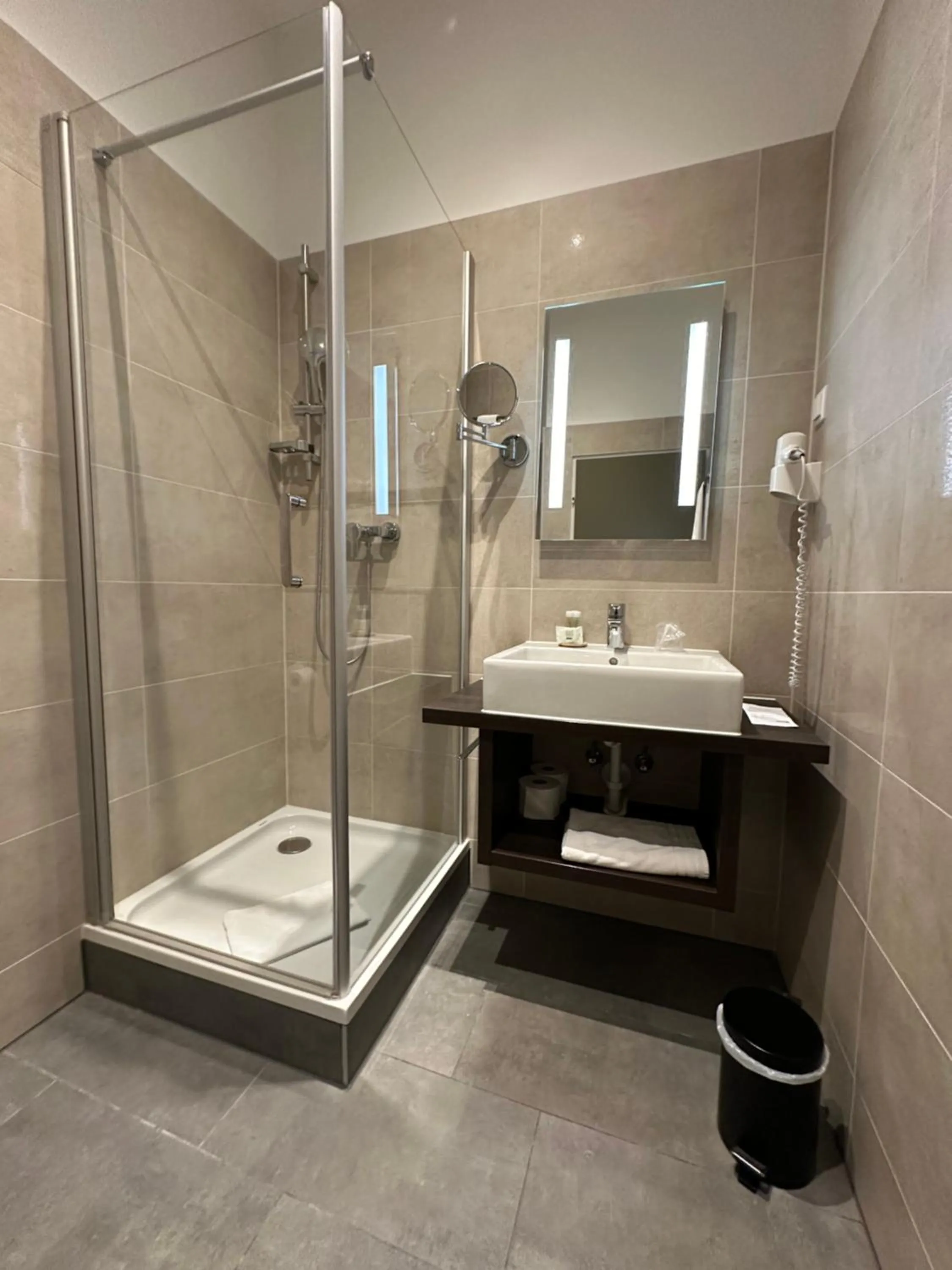 Shower in Hotel Brauhof Wien