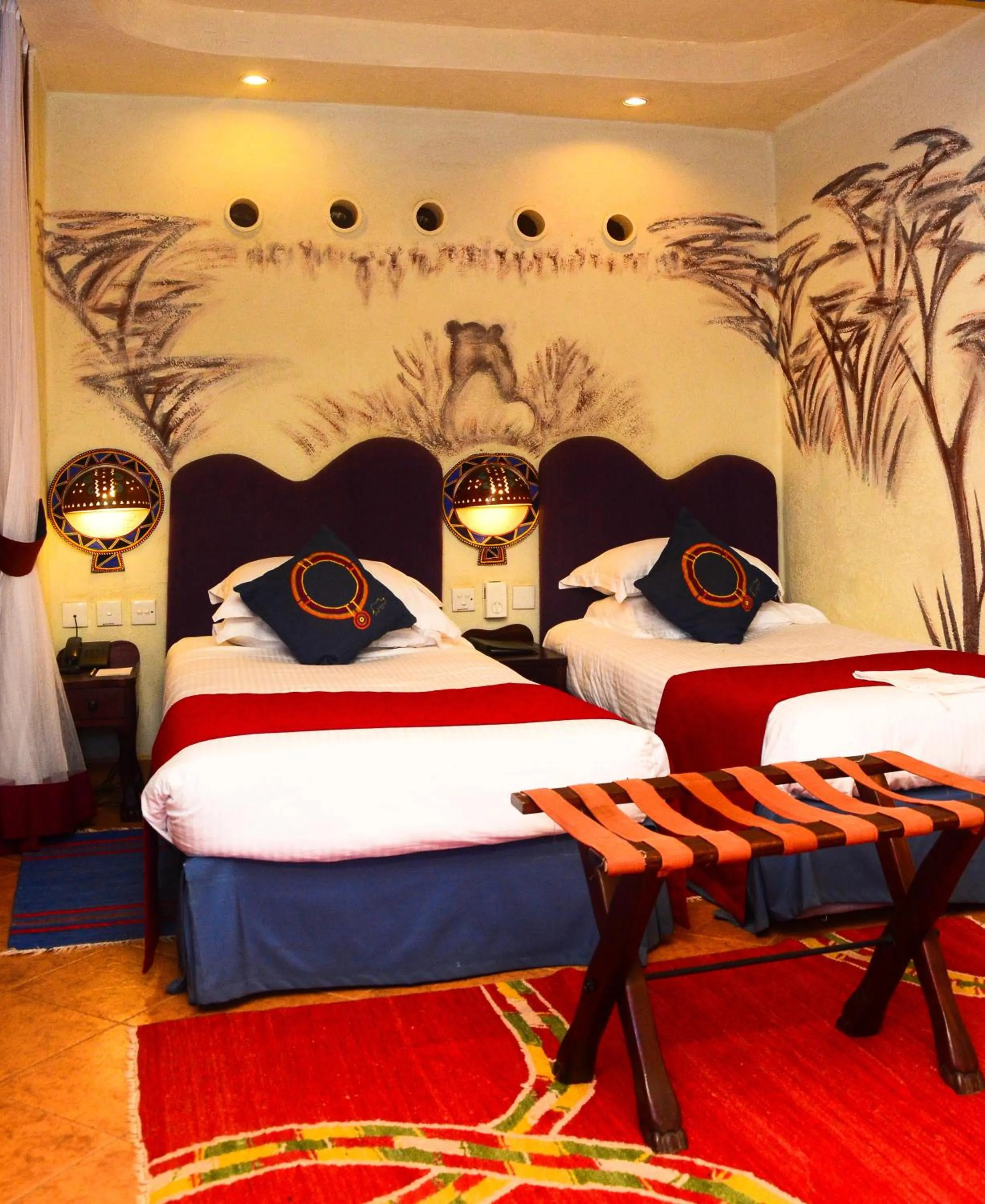 Bedroom, Bed in Amboseli Serena Safari Lodge