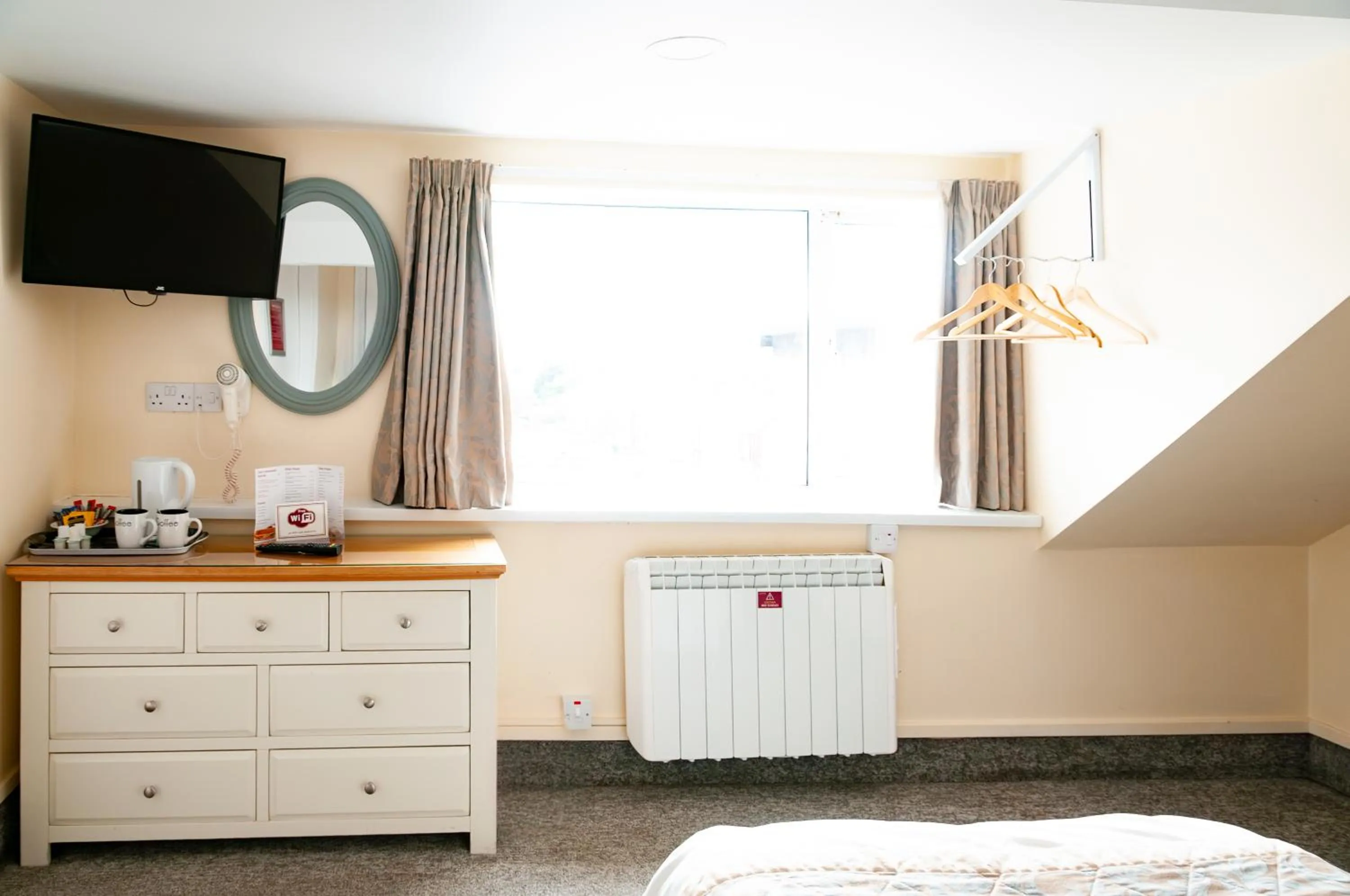 Bed in Claxton Hotel