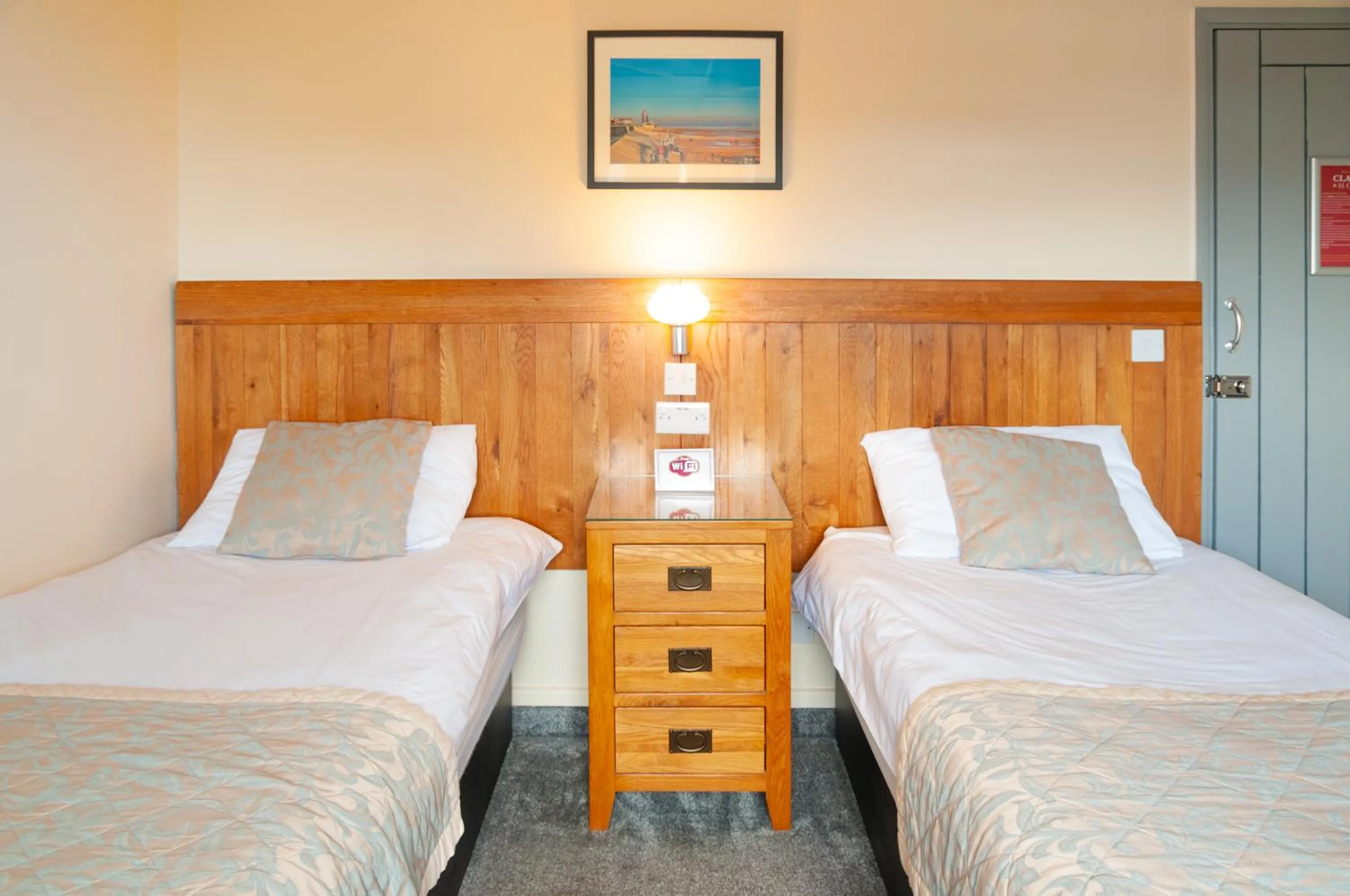 Bed in Claxton Hotel