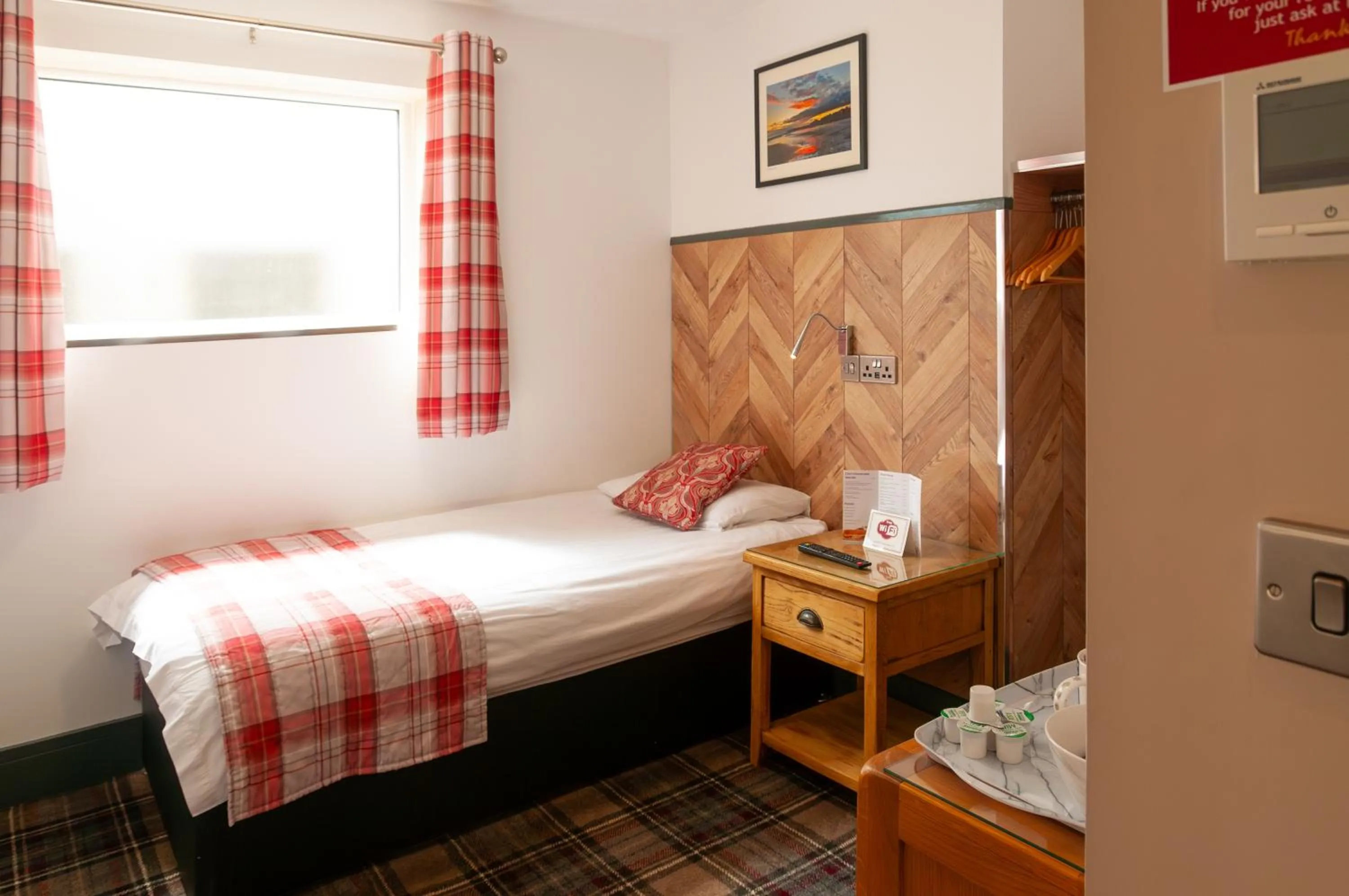 Bed in Claxton Hotel