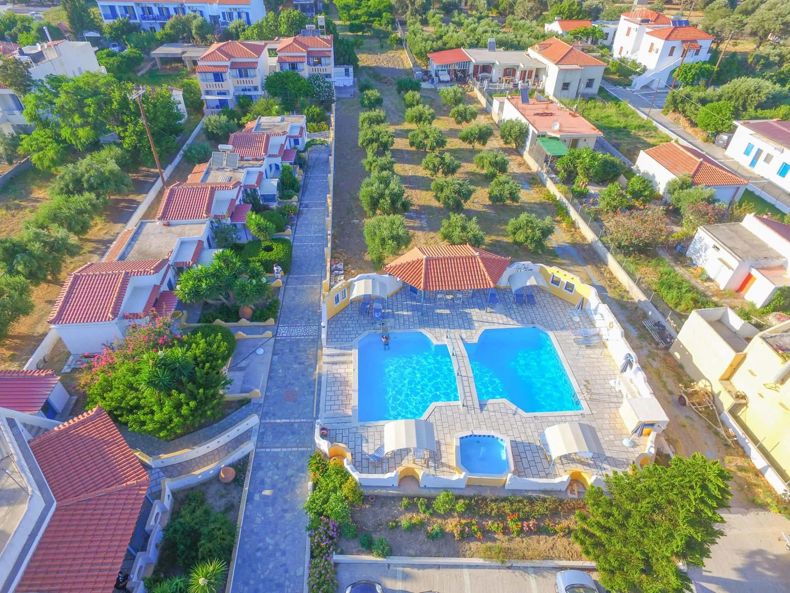 Property building in Pavlis Studios Kampos