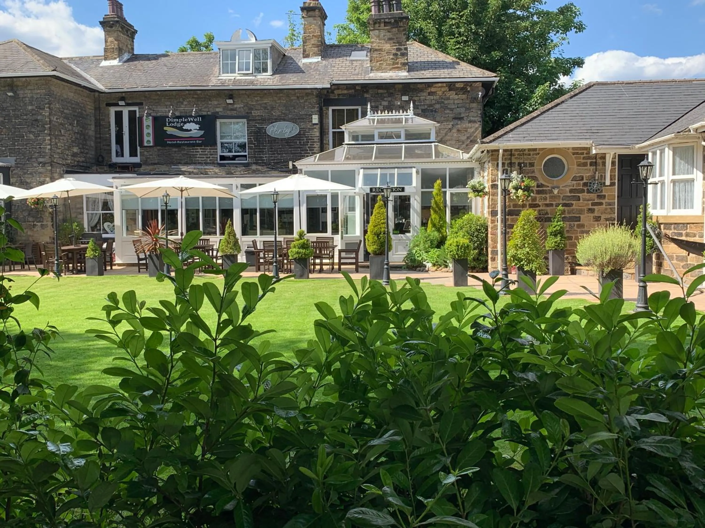 Facade/entrance in Dimple Well Lodge Hotel