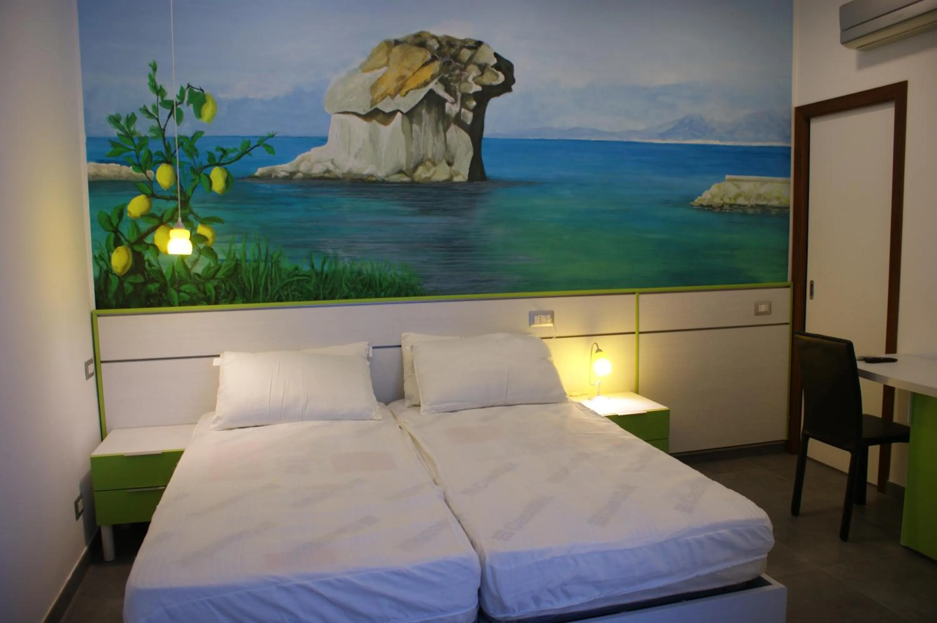 Bed in B&B Isole - Rione alto