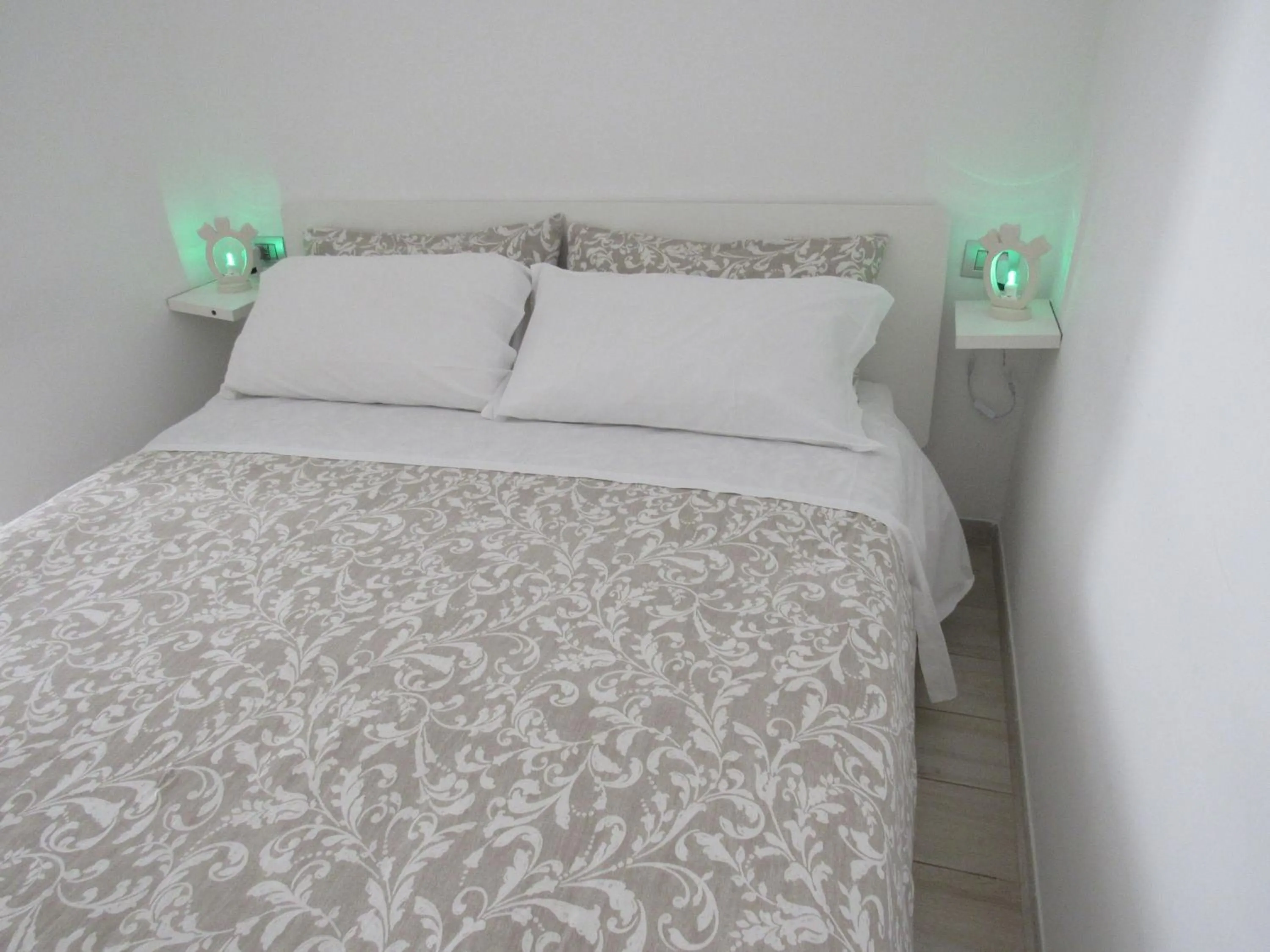 Bed in Vicolo Fiorito B&B