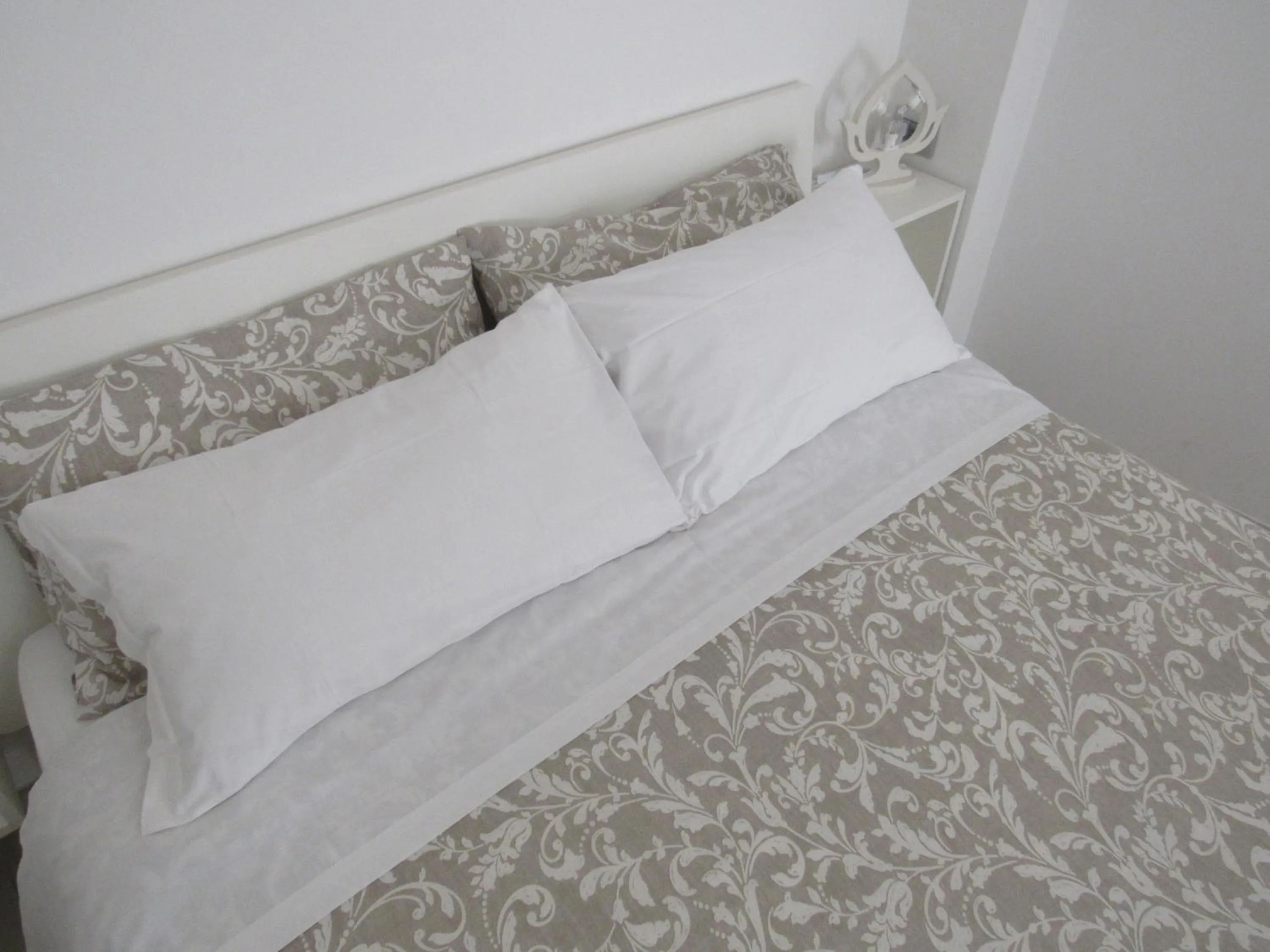 Bed in Vicolo Fiorito B&B