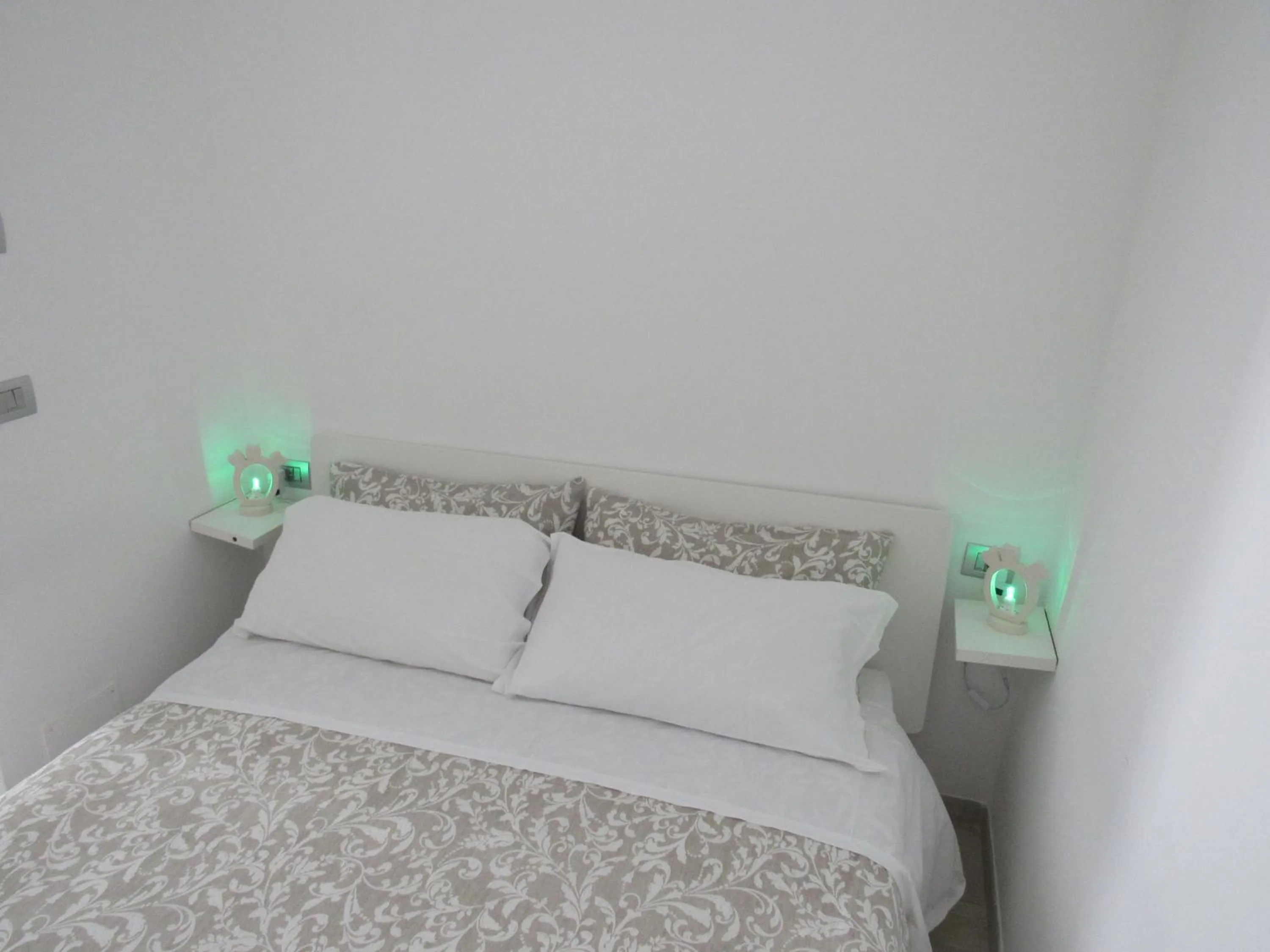 Bed in Vicolo Fiorito B&B