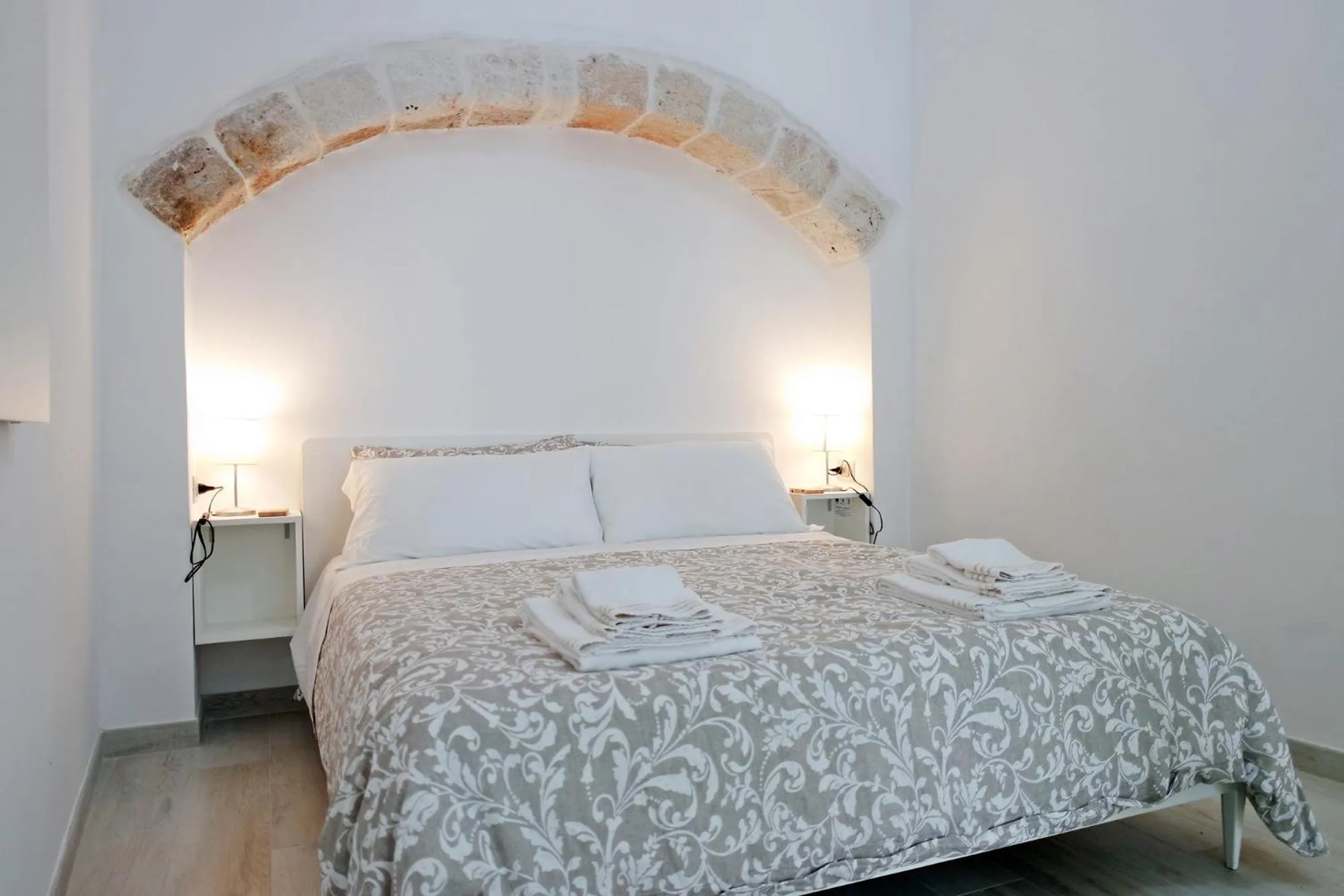Double Room with Private Bathroom in Vicolo Fiorito B&B