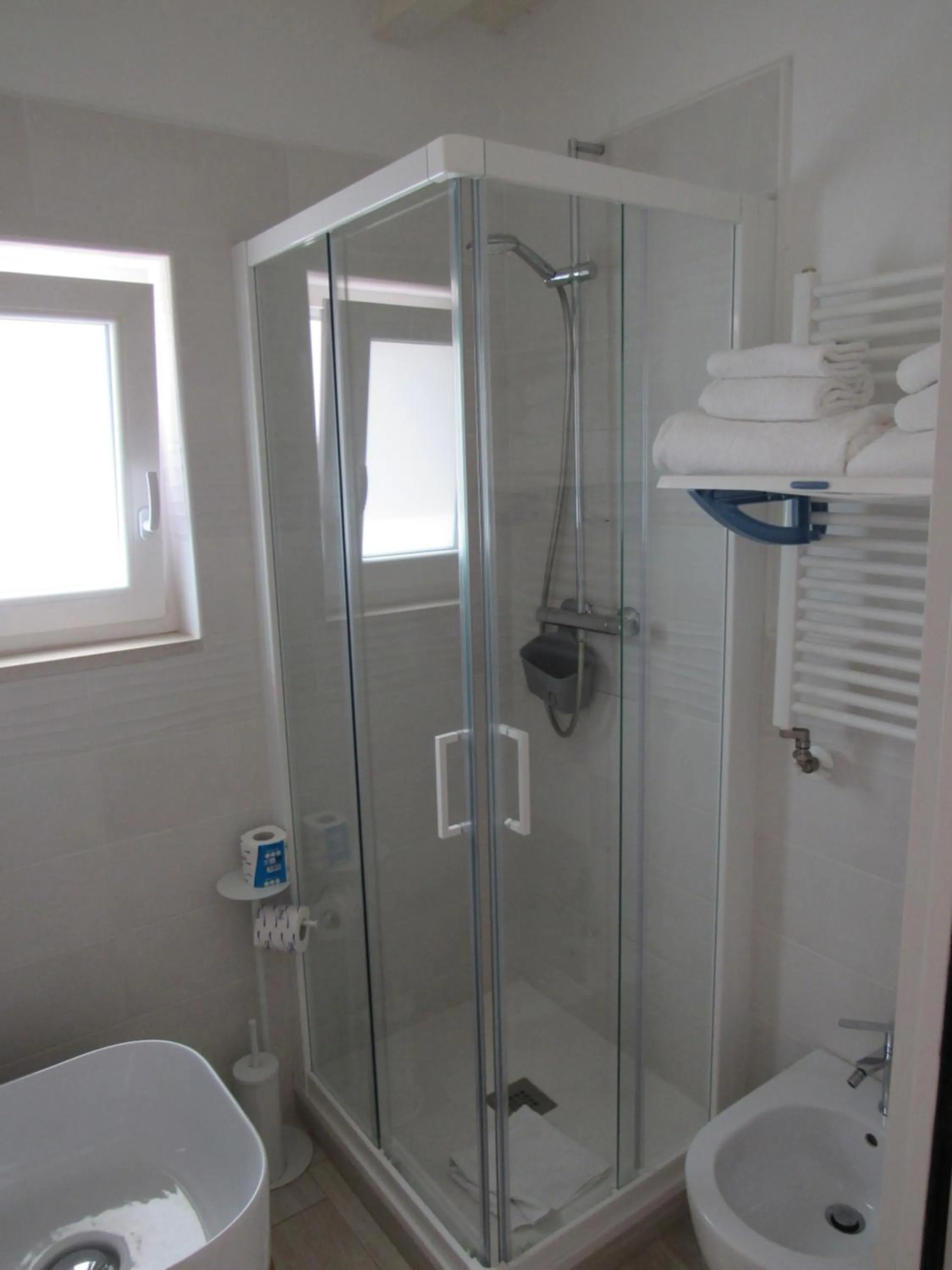 Shower in Vicolo Fiorito B&B