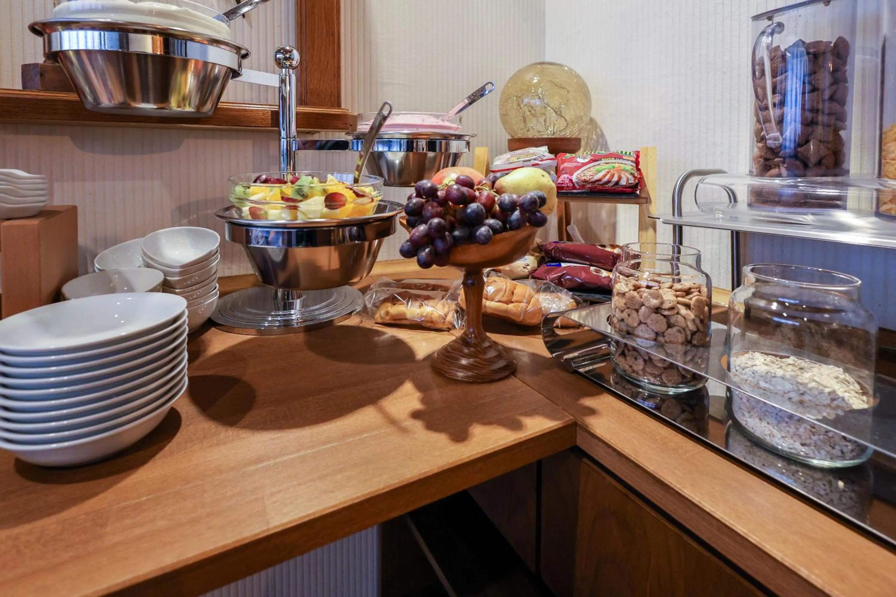 Buffet breakfast in Franconia City Hotel