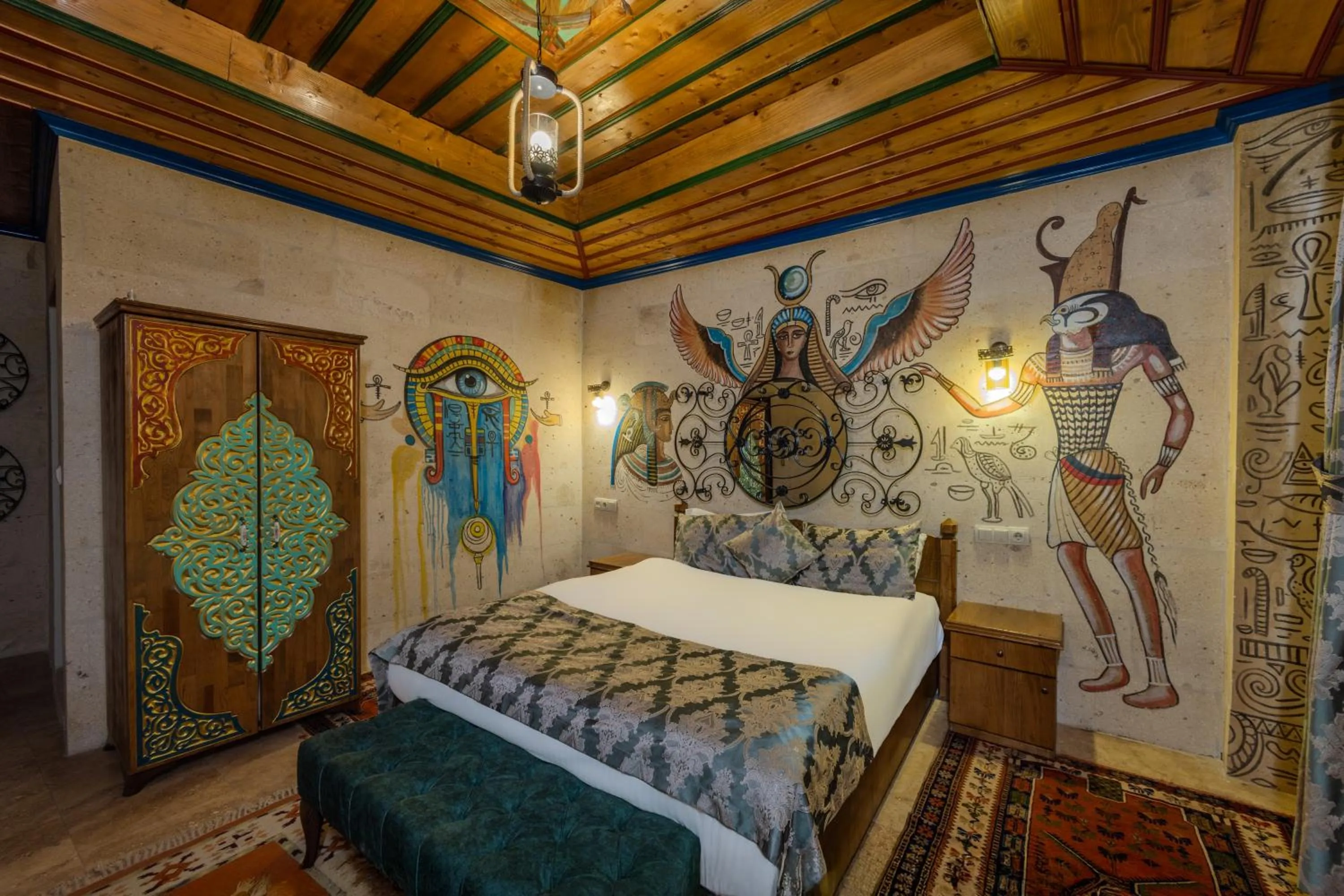 Decorative detail, Bed in Çakıltaşı Evi Otel Spa