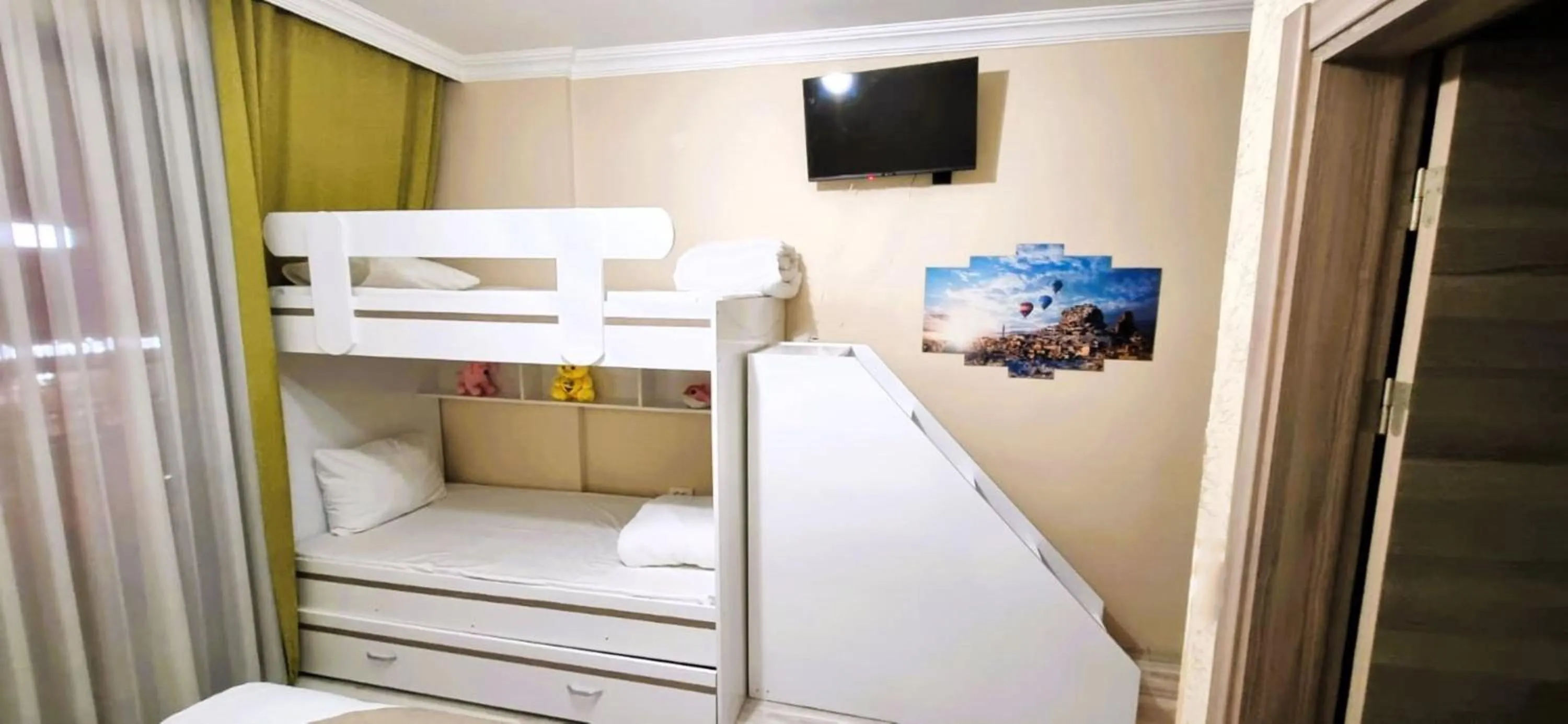 bunk bed in WİND HOTEL