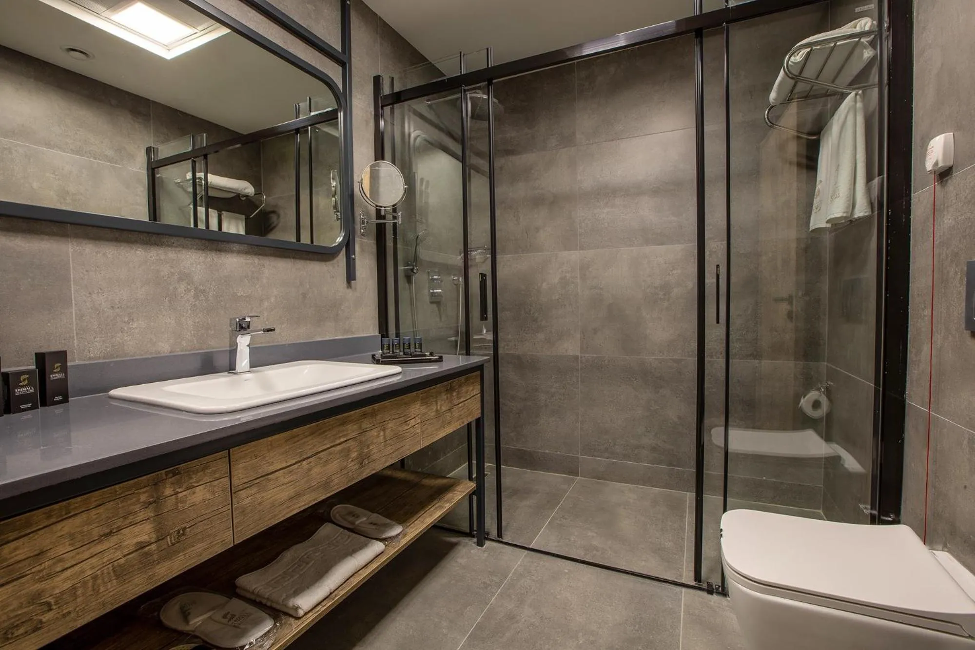 Bathroom in Shimall Hotel