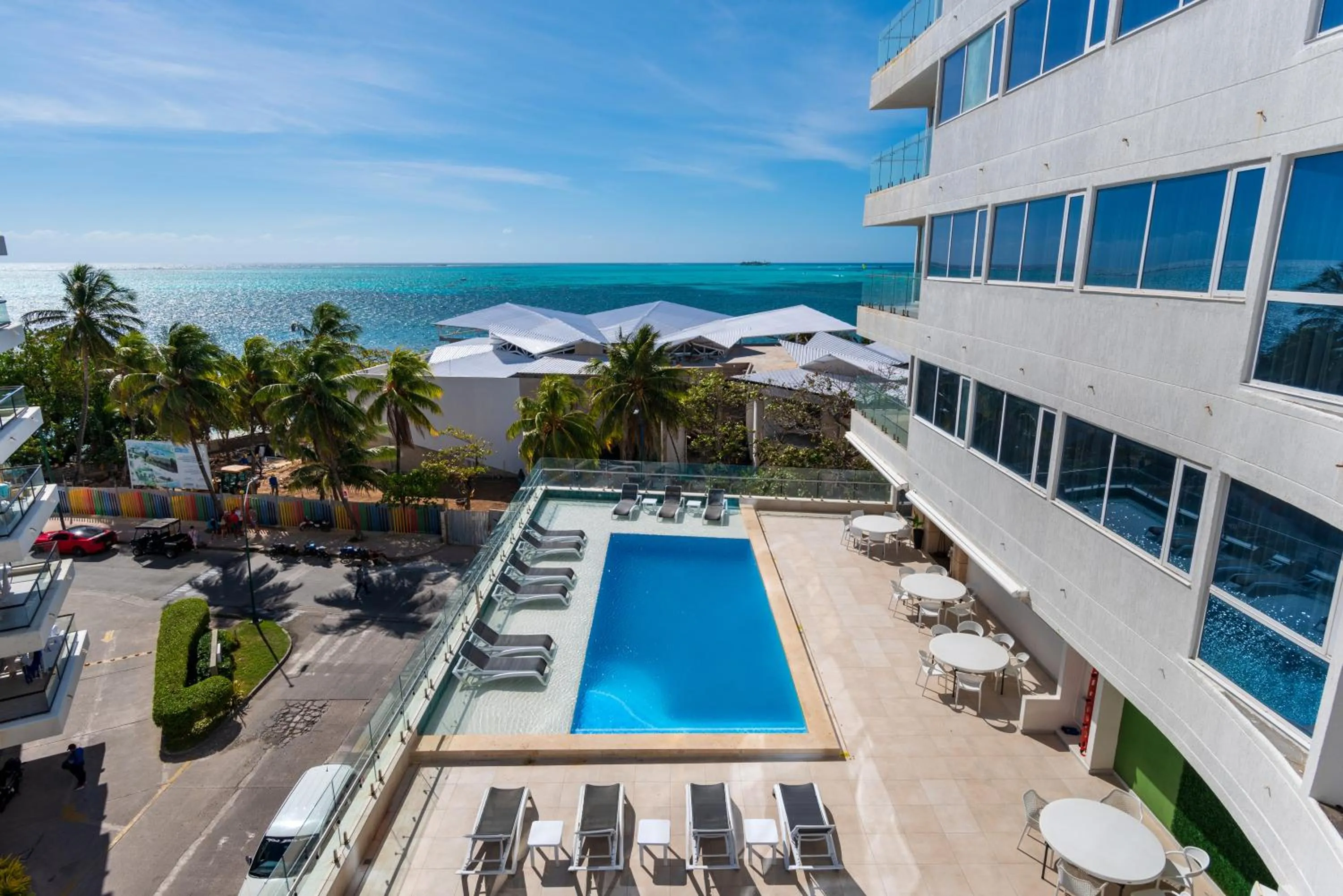 Pool view in Samawi Hotel