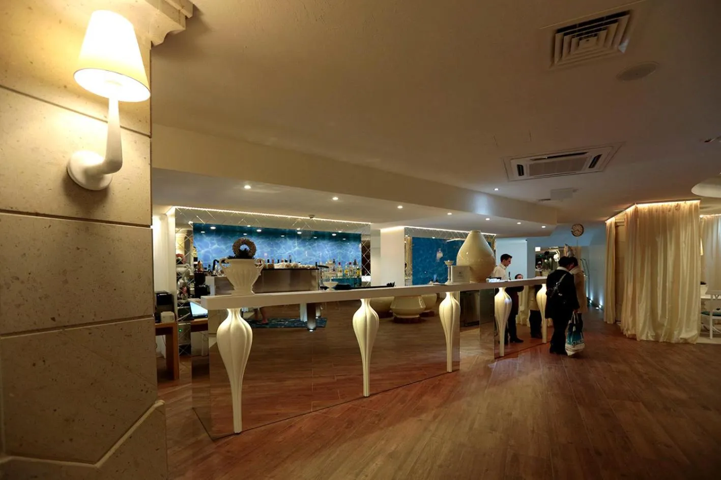 Hotel Cascade Resort & Spa