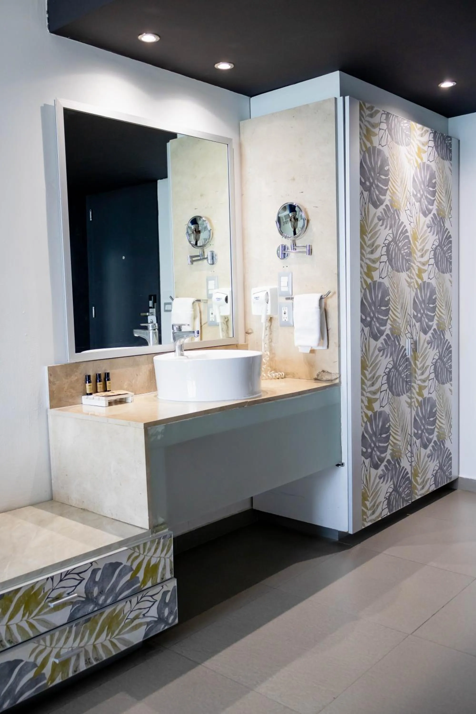 Bathroom in Hotel Punta Azul