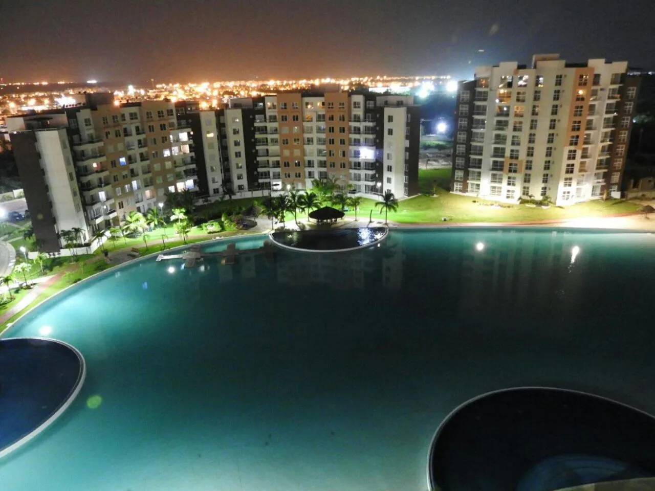 DEPARTAMENTO DE LUJO 3 RECAMARAS EN EXCLENTE UBICACION