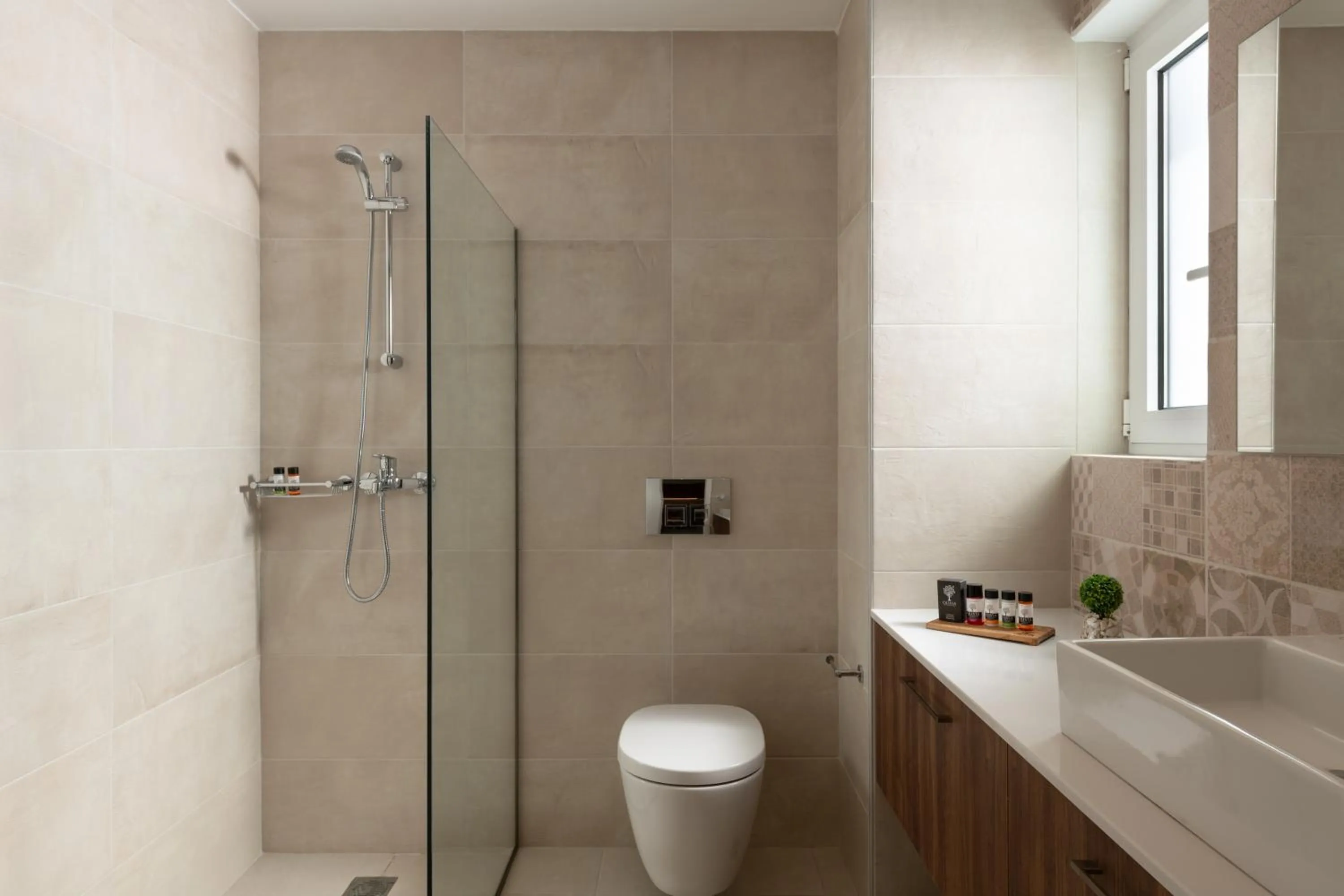 Shower in Nama Retreat