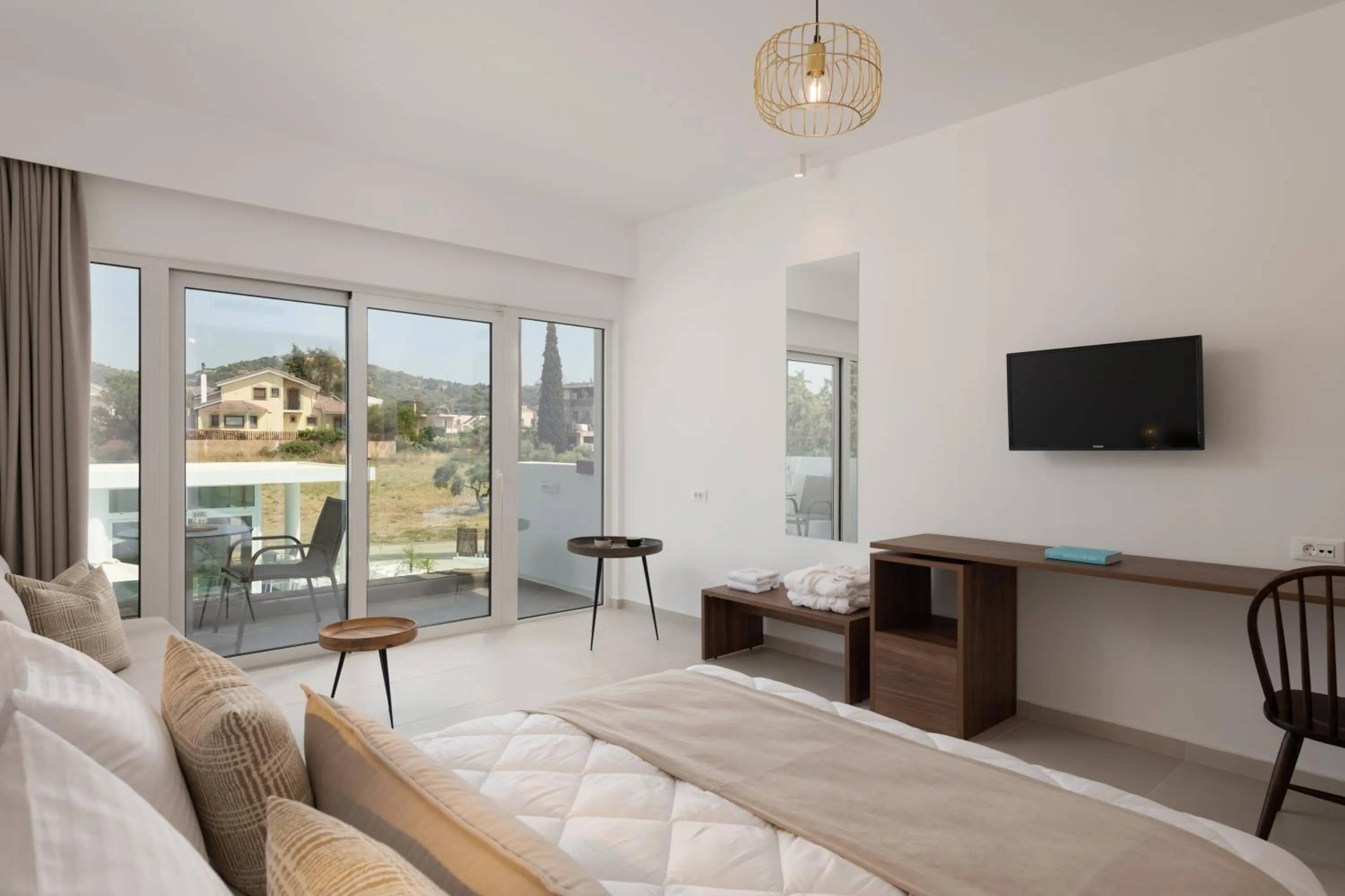 Photo of the whole room, Bed in Nama Retreat