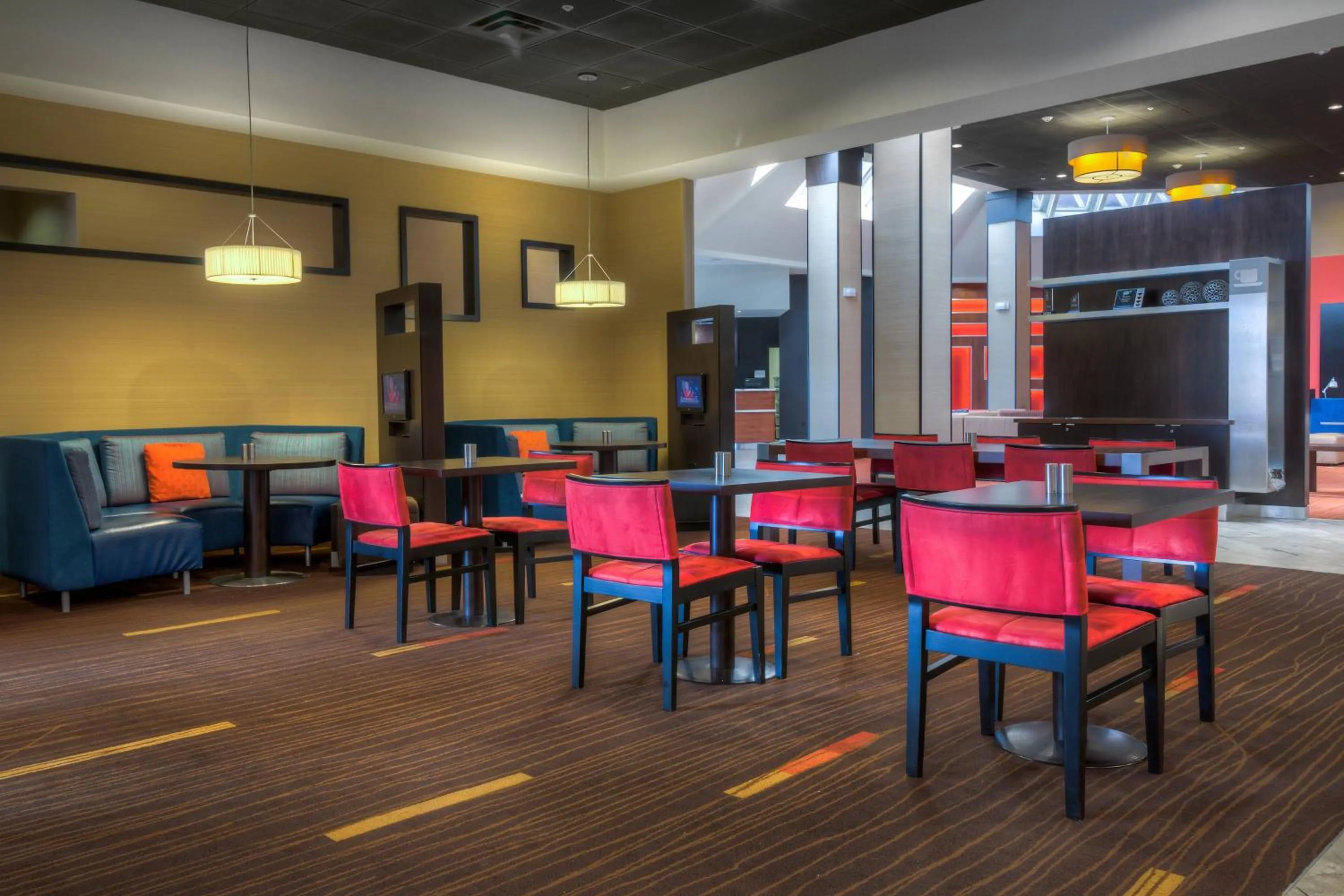 Restaurant/places to eat in Courtyard by Marriott Killeen