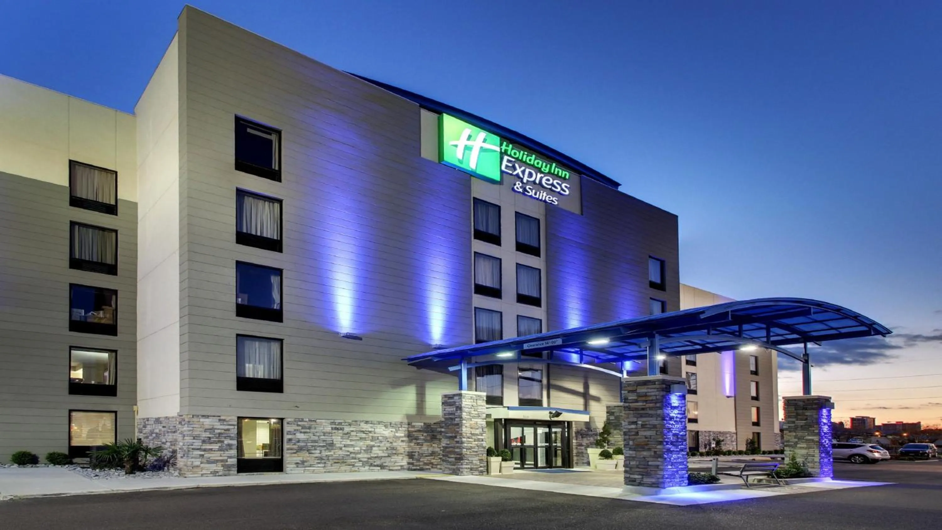 Property building in Holiday Inn Express & Suites Jackson Downtown - Coliseum by IHG