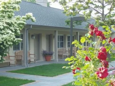 Facade/entrance in Southampton Long Island Hotel
