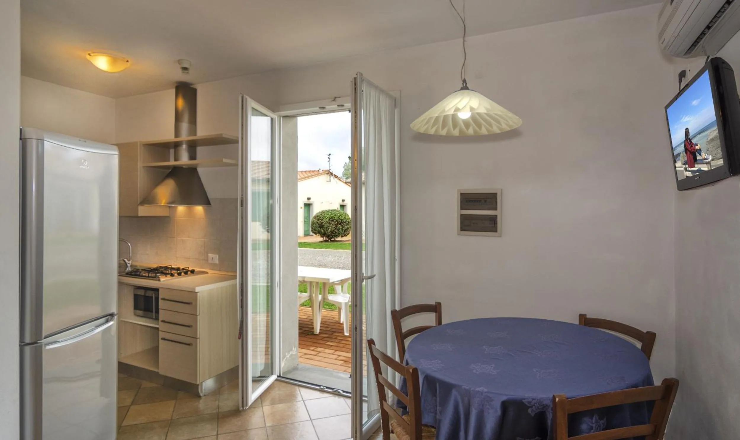 Kitchen or kitchenette in Eden Park Resort