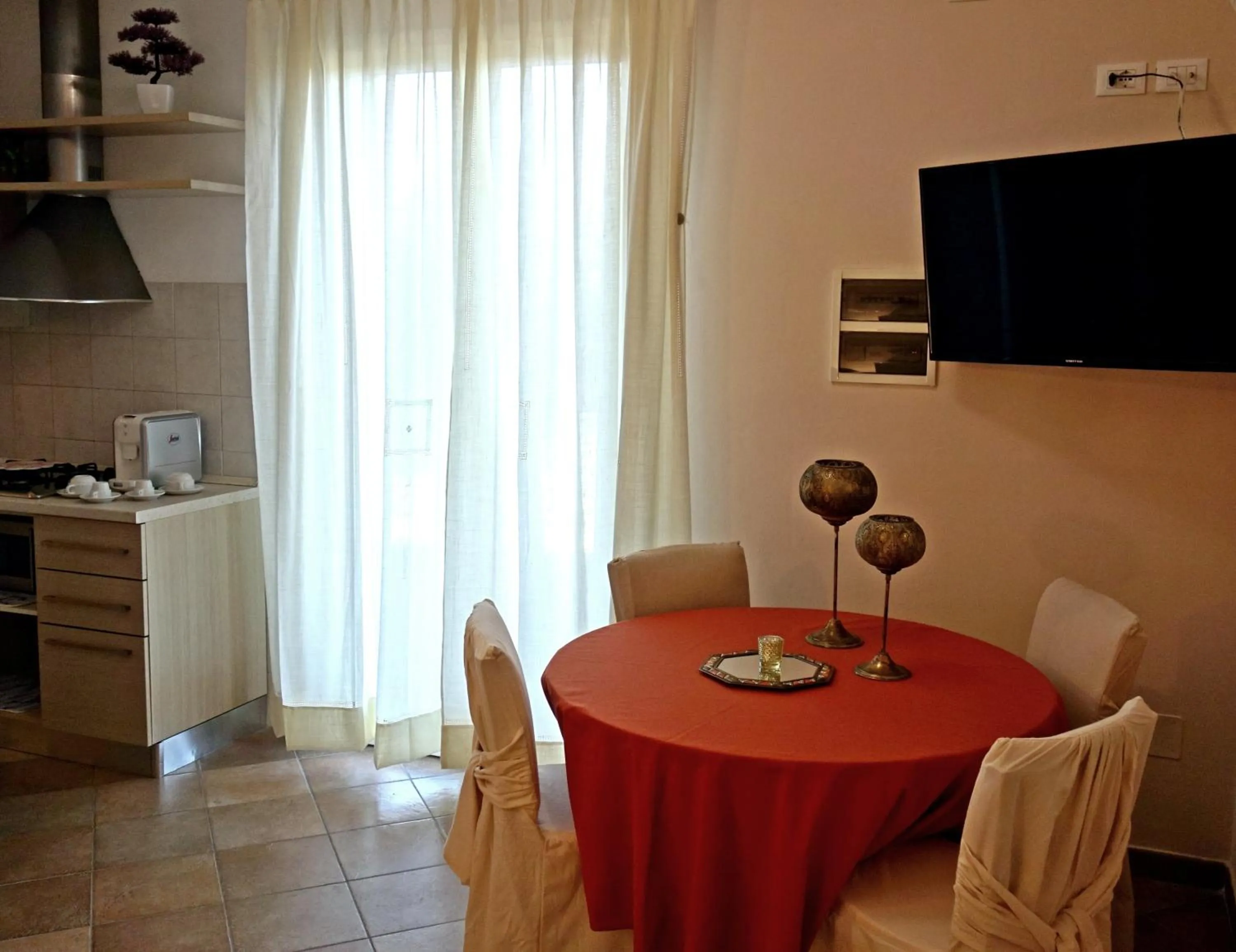 Photo of the whole room in Eden Park Resort