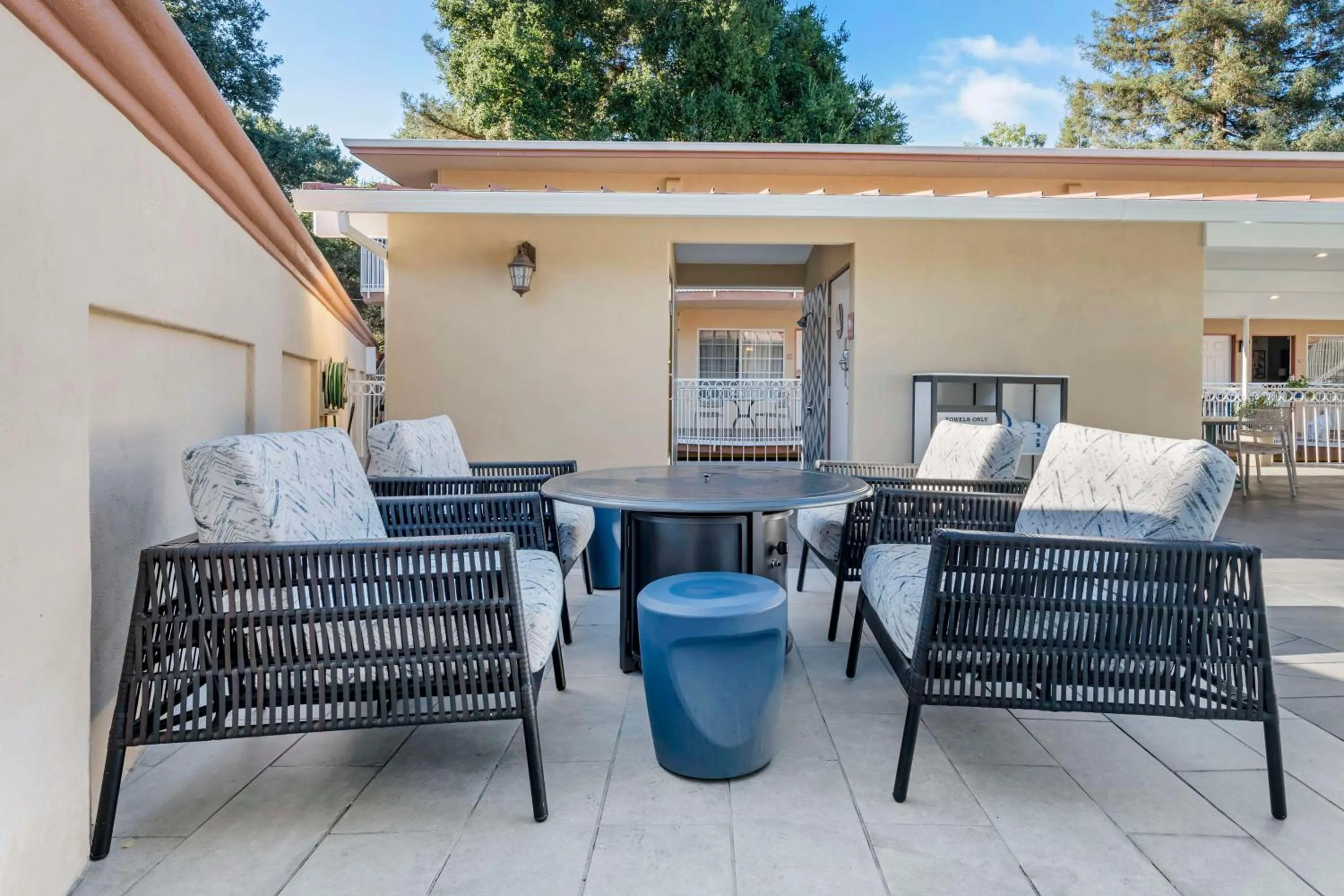 Property building in Best Western Plus Riviera