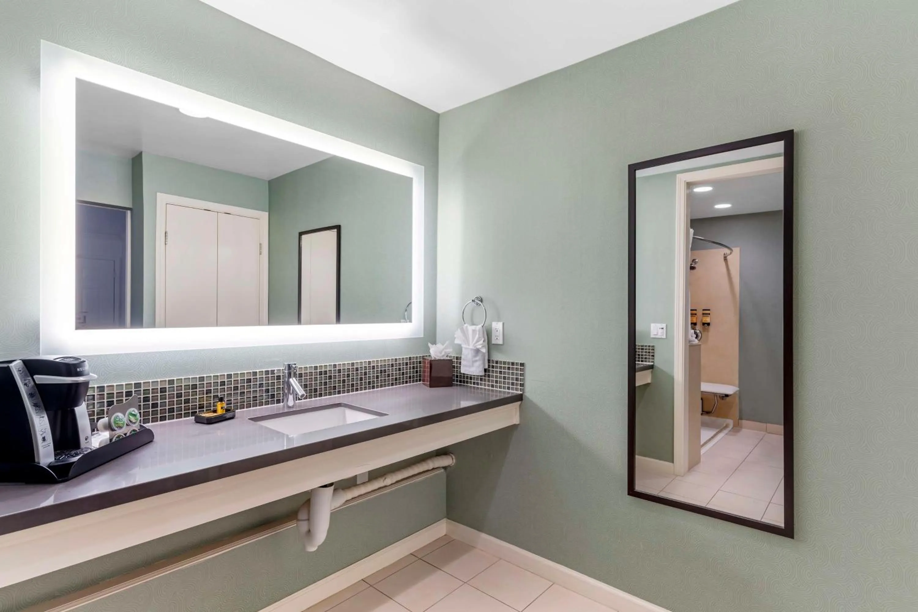 Bathroom in Best Western Plus Riviera