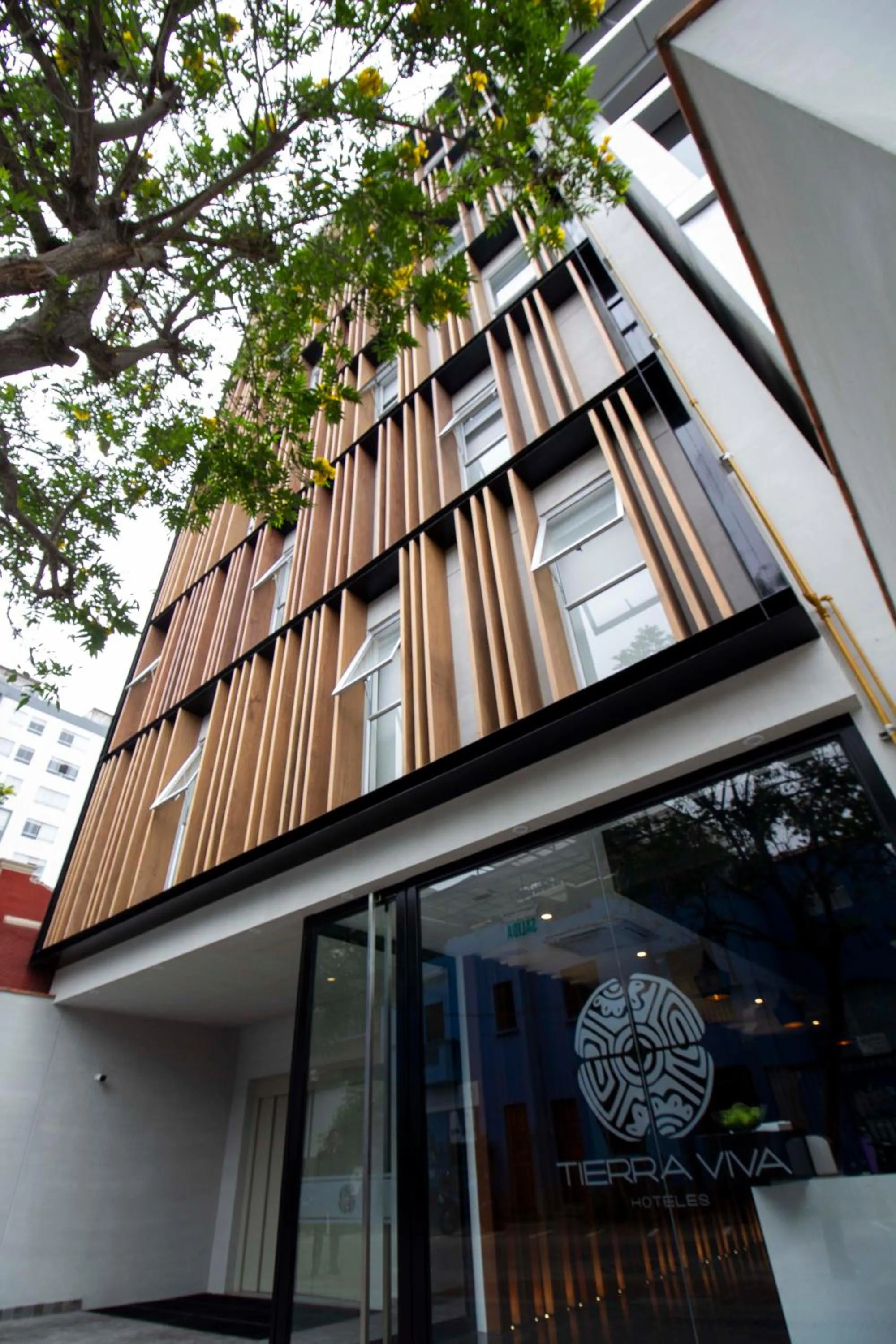 Facade/entrance in Tierra Viva Miraflores Centro