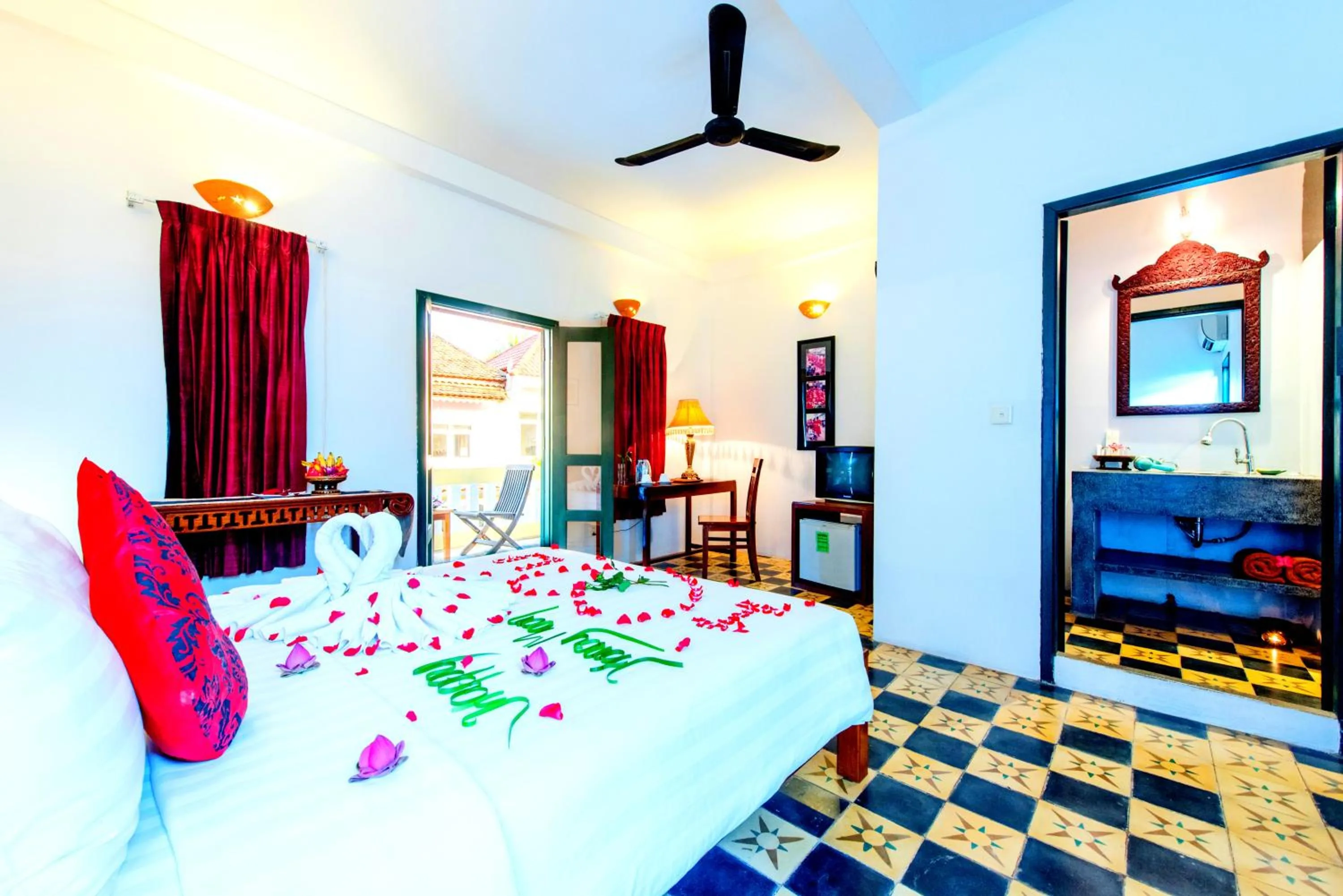 View (from property/room), Bed in Residence Wat Damnak