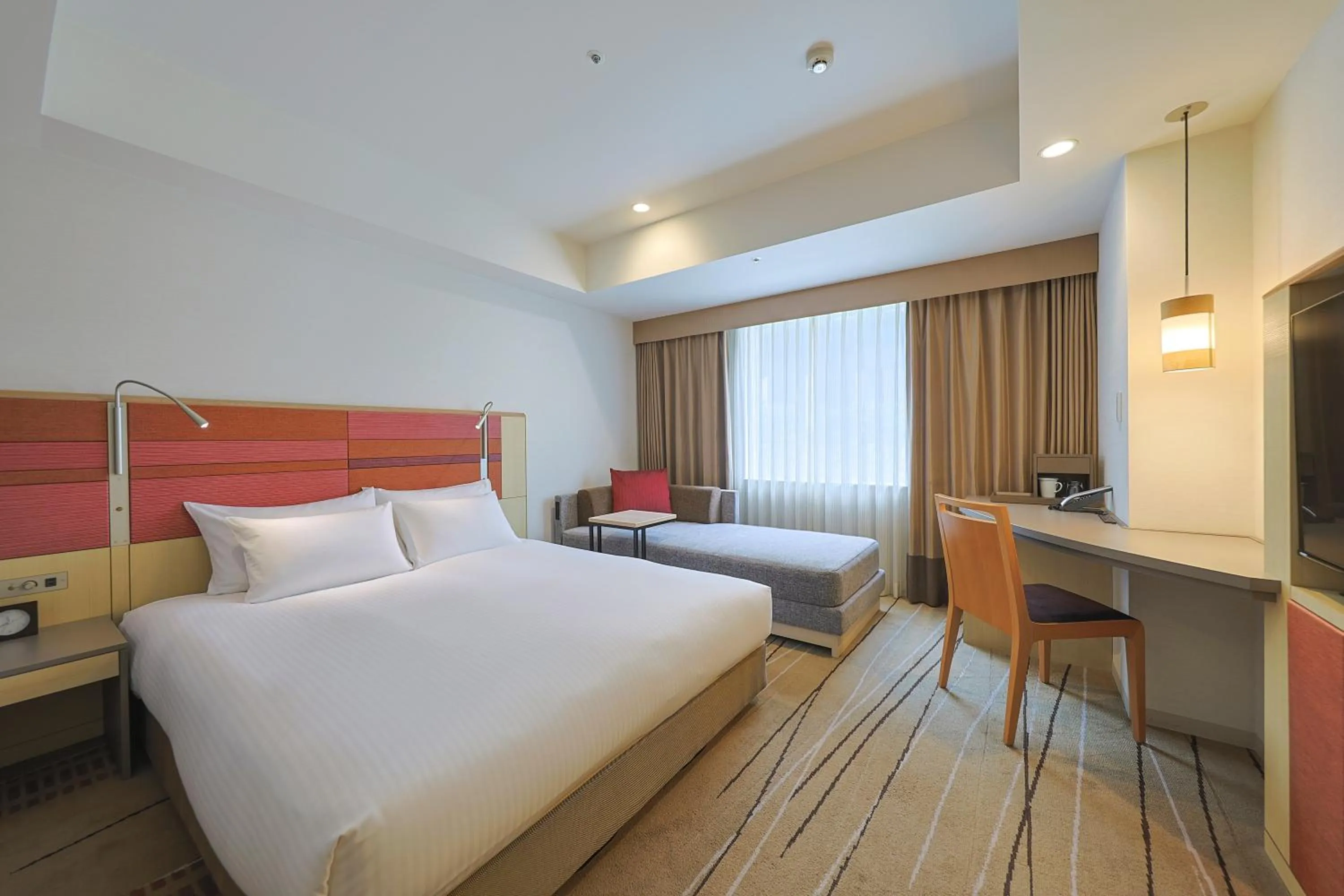 Photo of the whole room, Bed in JR Kyushu Hotel Blossom Hakata Central