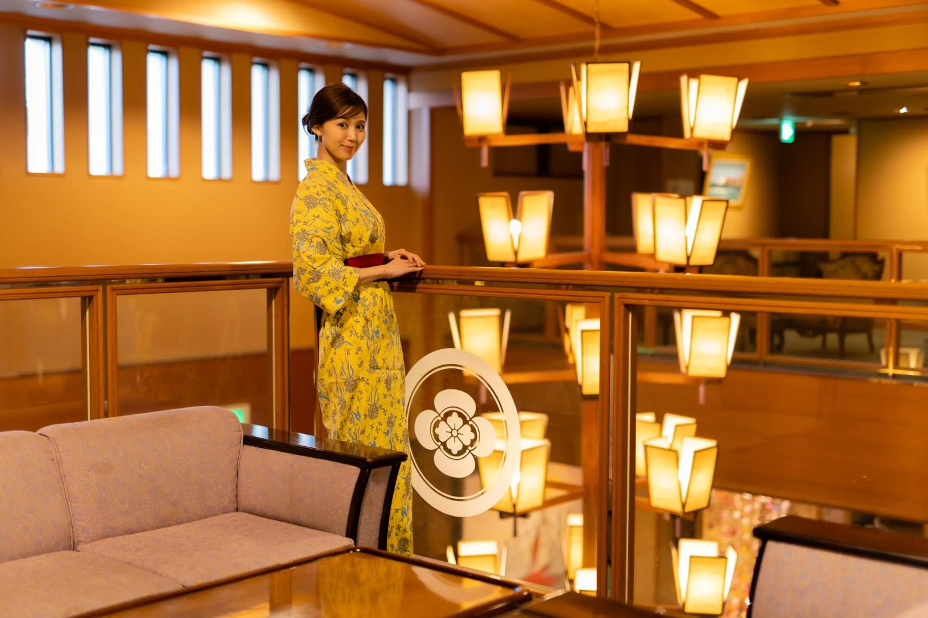 People in Hotel Hoho "A hotel overlooking the Echigo Plain and the Yahiko mountain range" formerly Hotel Oohashi Yakata-no-Yu