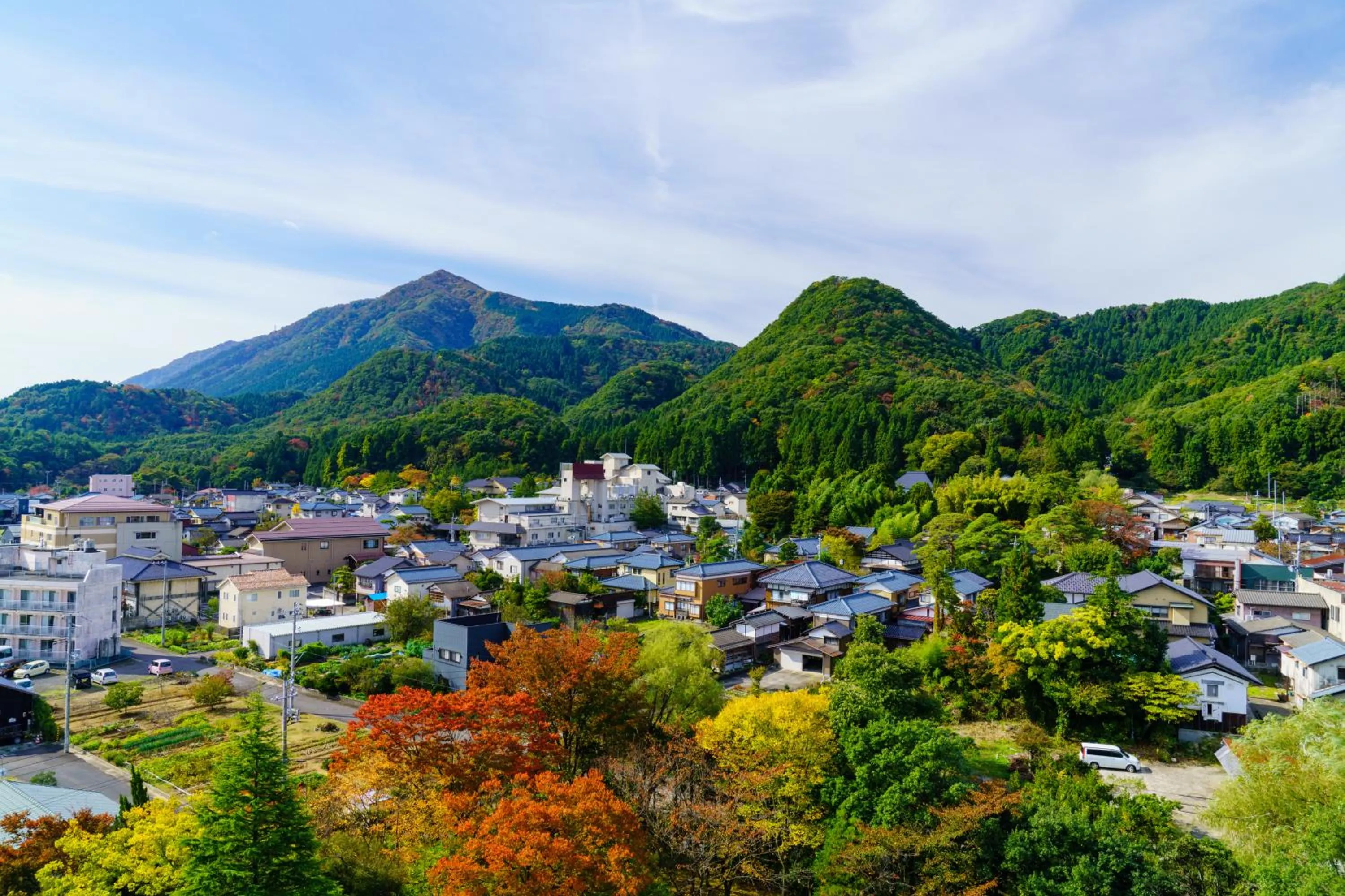 Nearby landmark in Hotel Hoho "A hotel overlooking the Echigo Plain and the Yahiko mountain range" formerly Hotel Oohashi Yakata-no-Yu