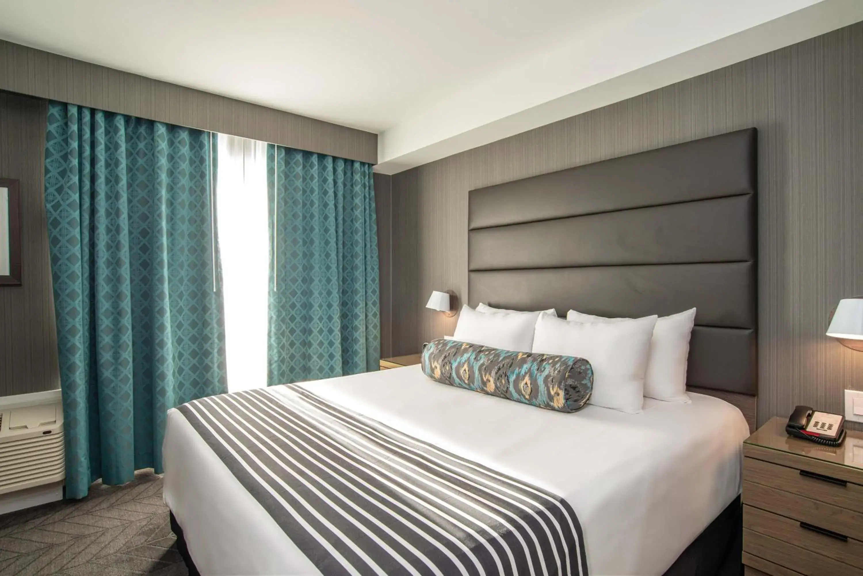 Standard Suite, 1 King Bed, Sofa Bed, Kitchenette in Sandman Signature Ottawa Airport Hotel Standard Suite, 1 King Bed, Sofa Bed, Kitchenette in Sandman Signature Ottawa Airport Hotel